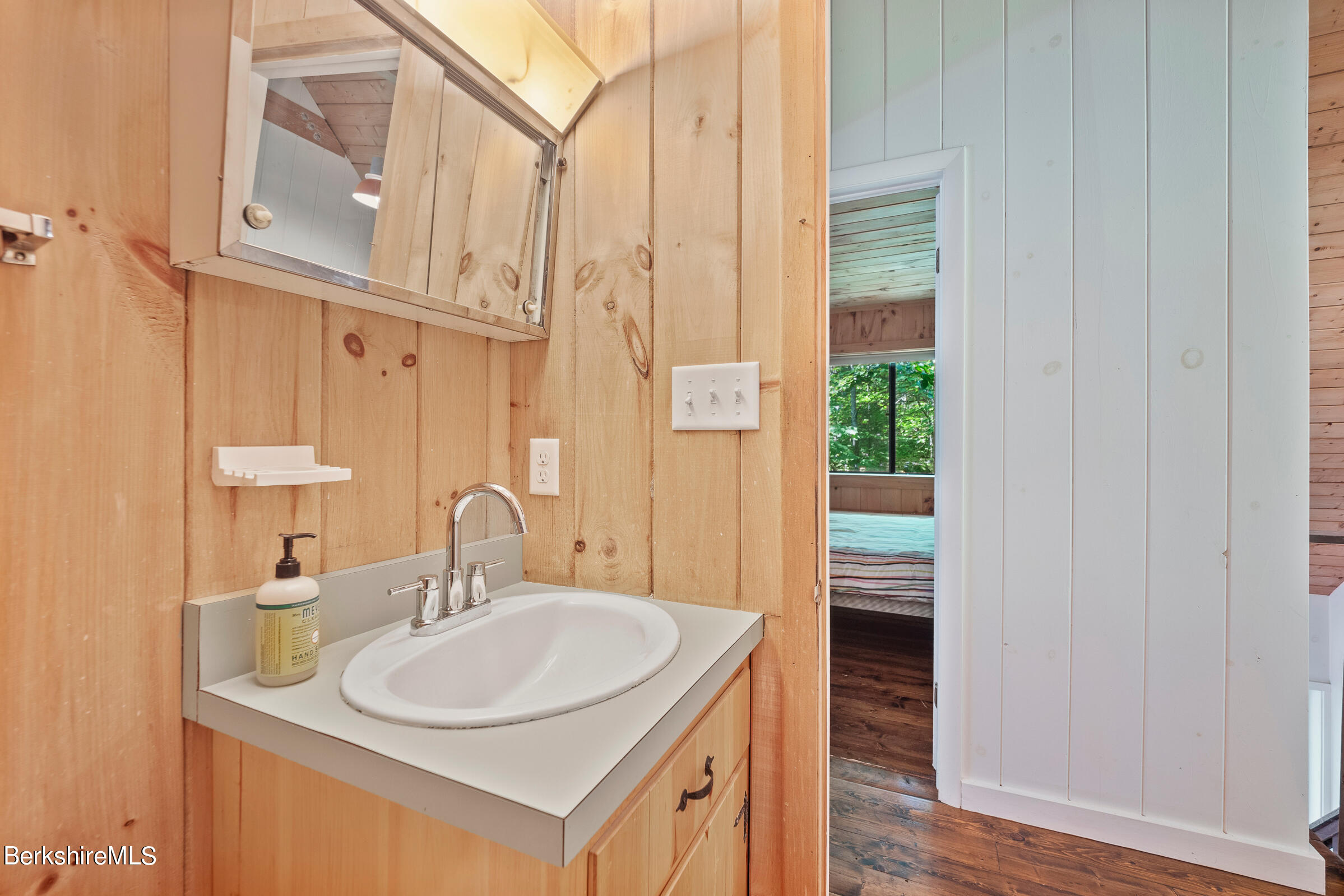 311 Tamarack Trail