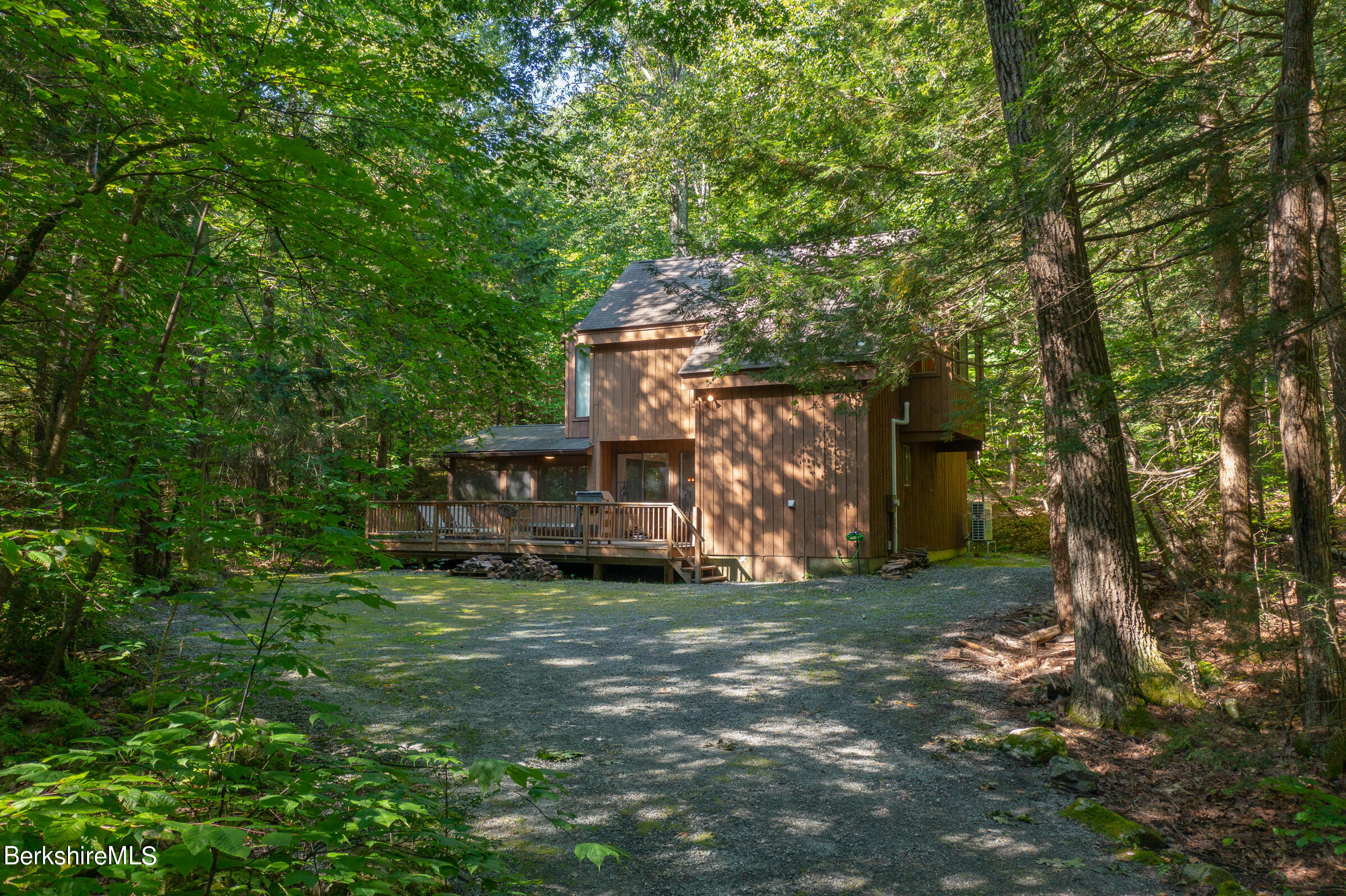 311 Tamarack Trail
