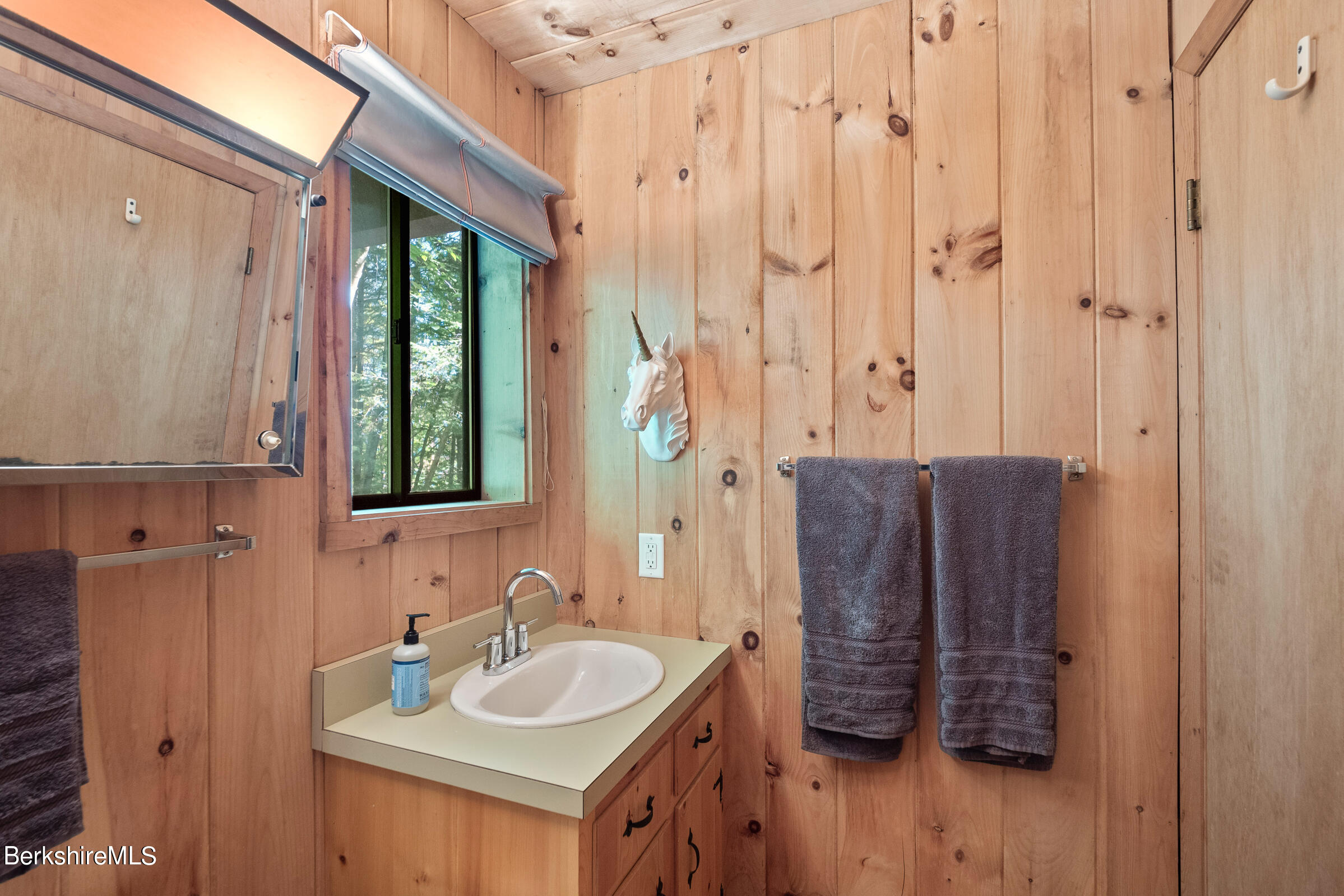 311 Tamarack Trail