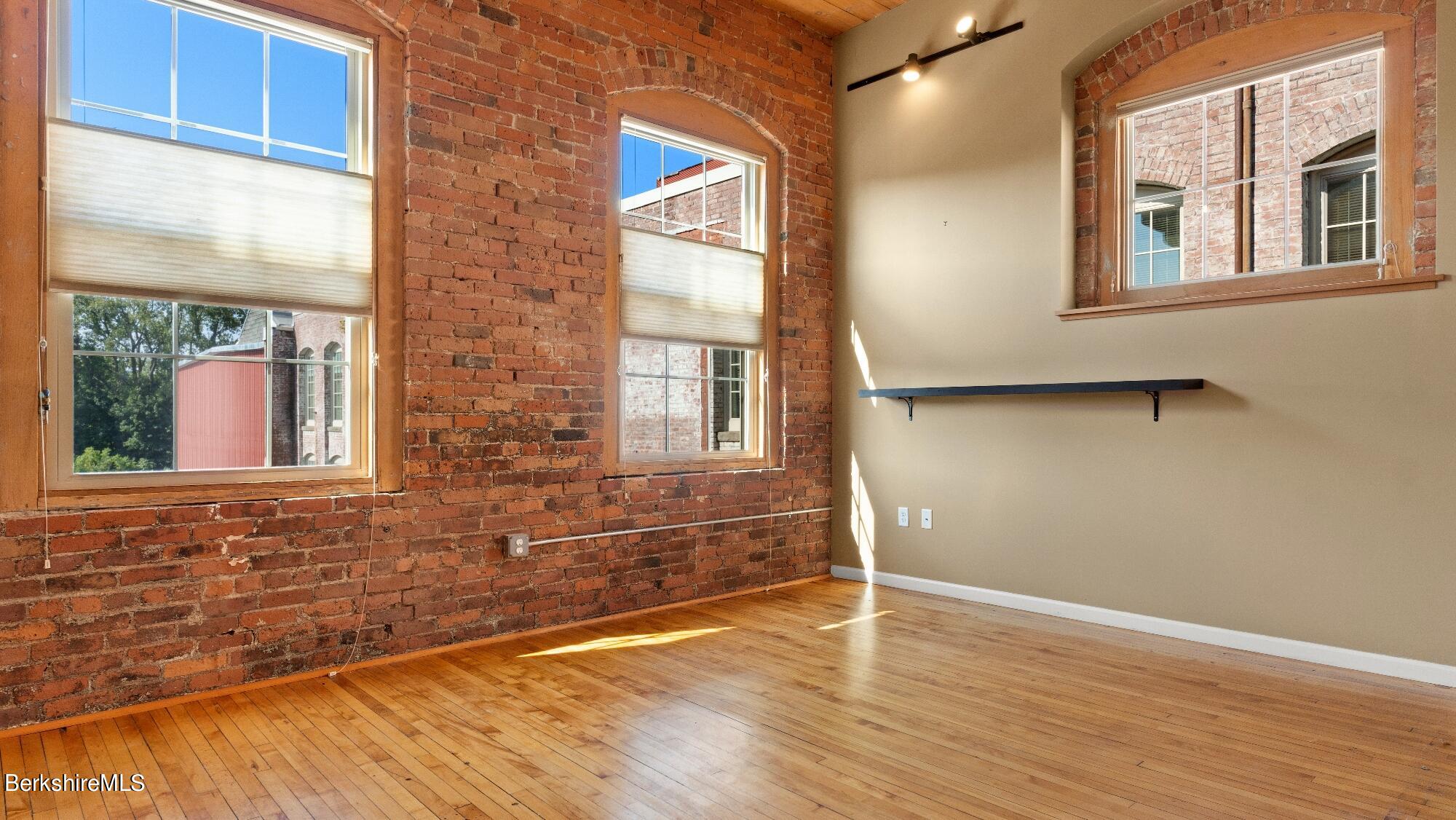 71 South Church St, S301