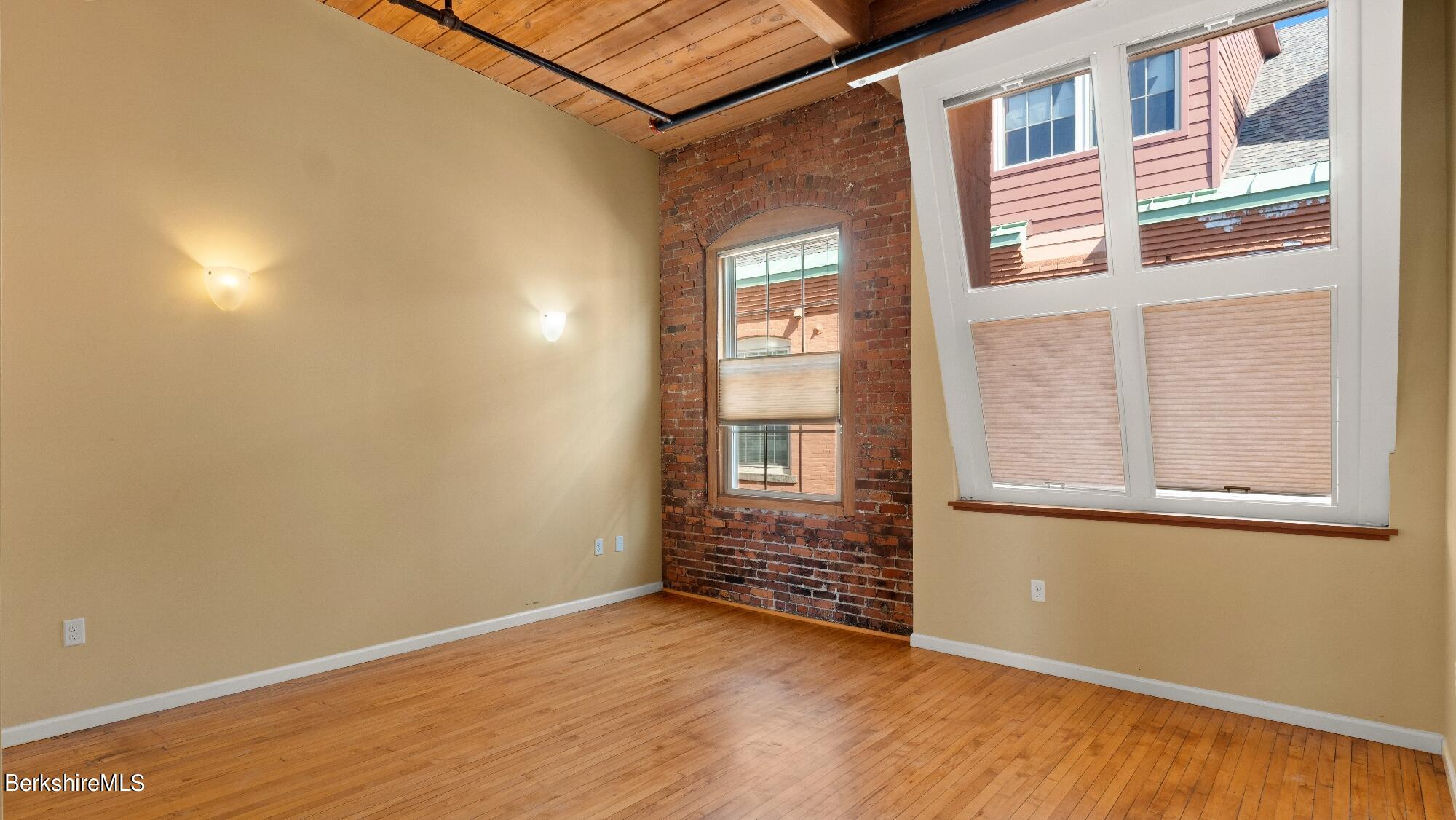71 South Church St, S301