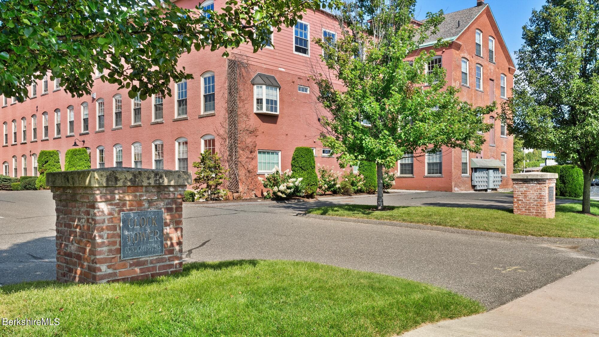 71 South Church St, S301