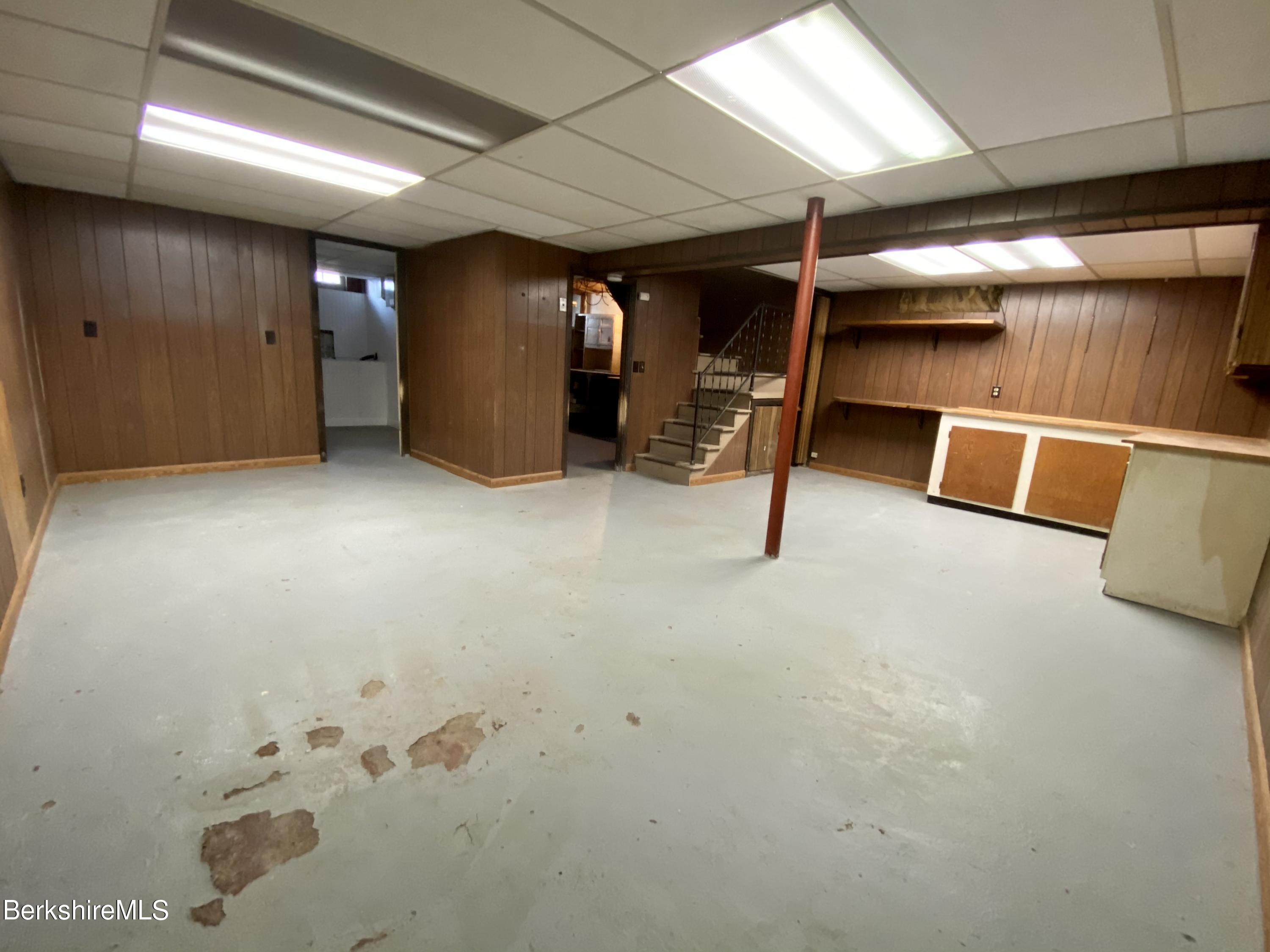 142 Jason St