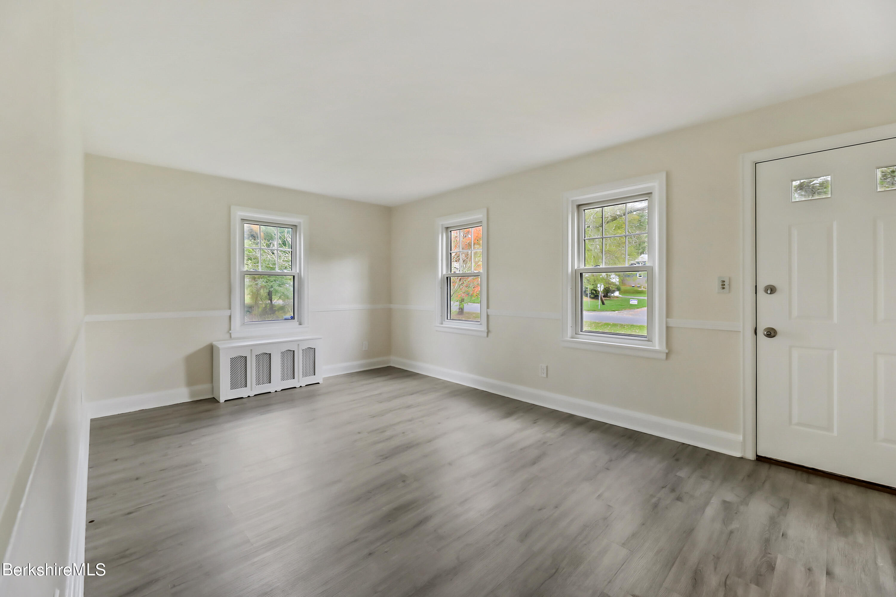 142 Jason St