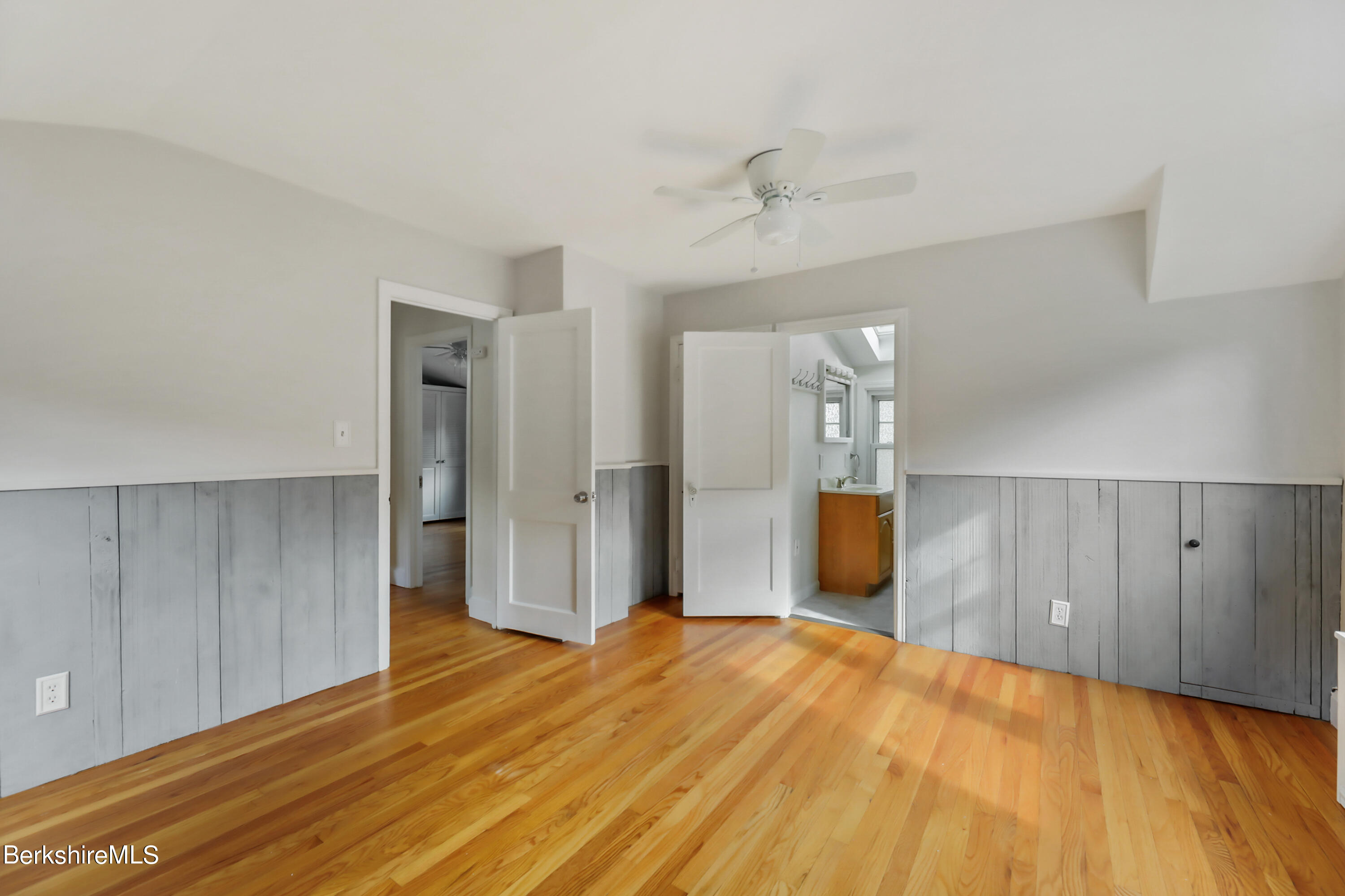 142 Jason St
