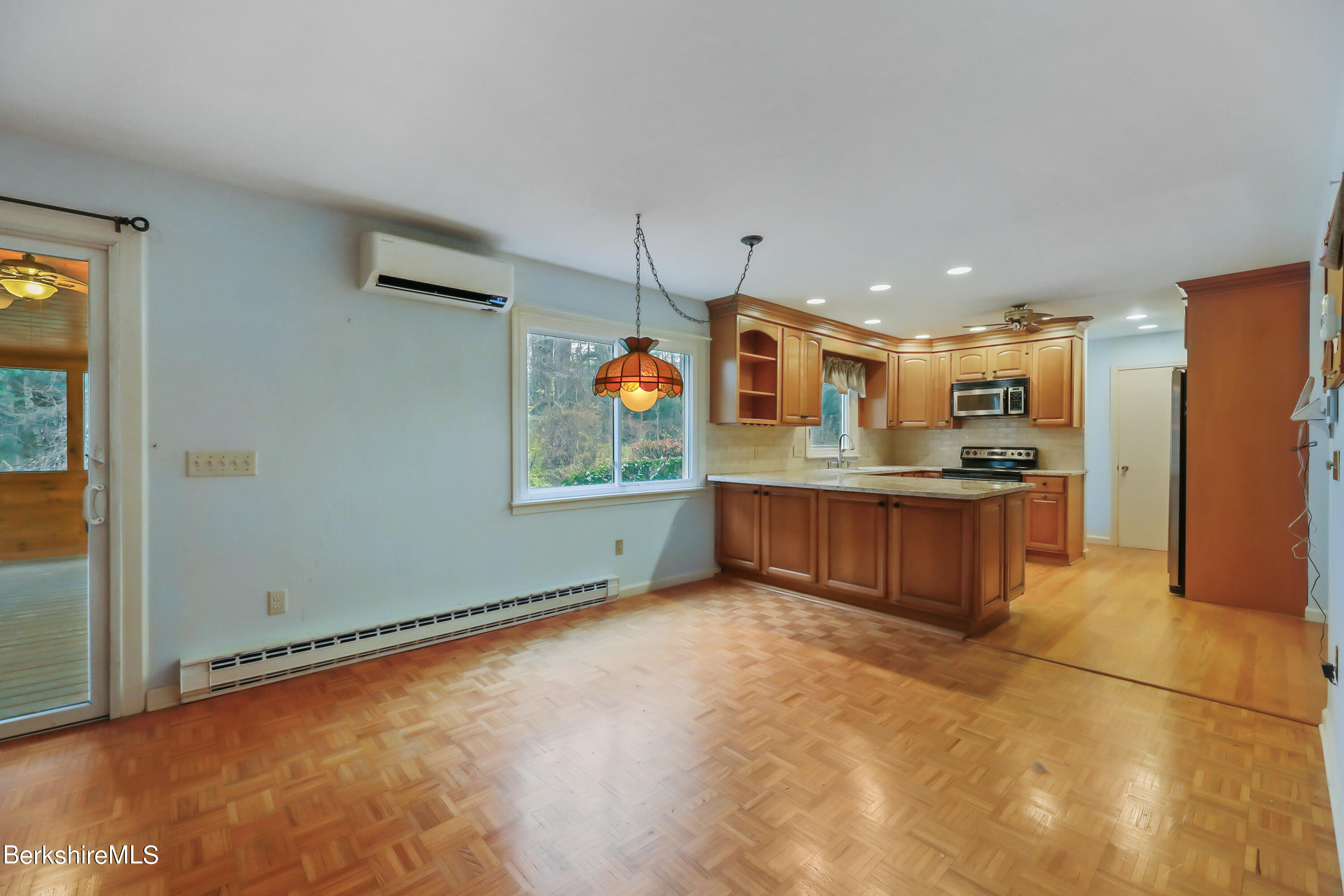 31 Pinecrest Dr