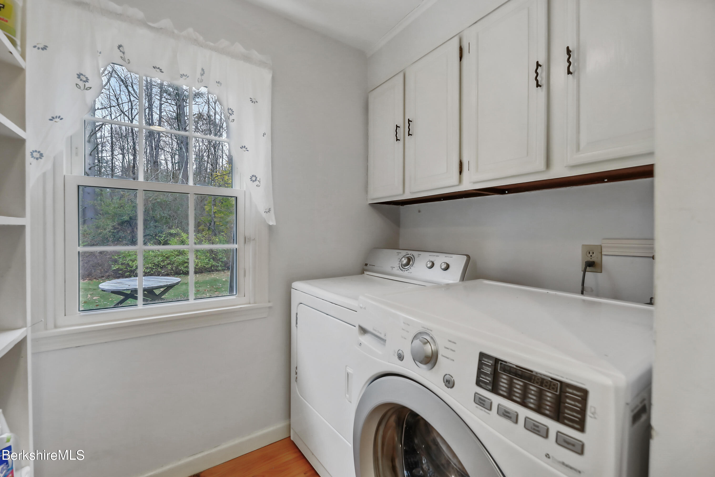 31 Pinecrest Dr