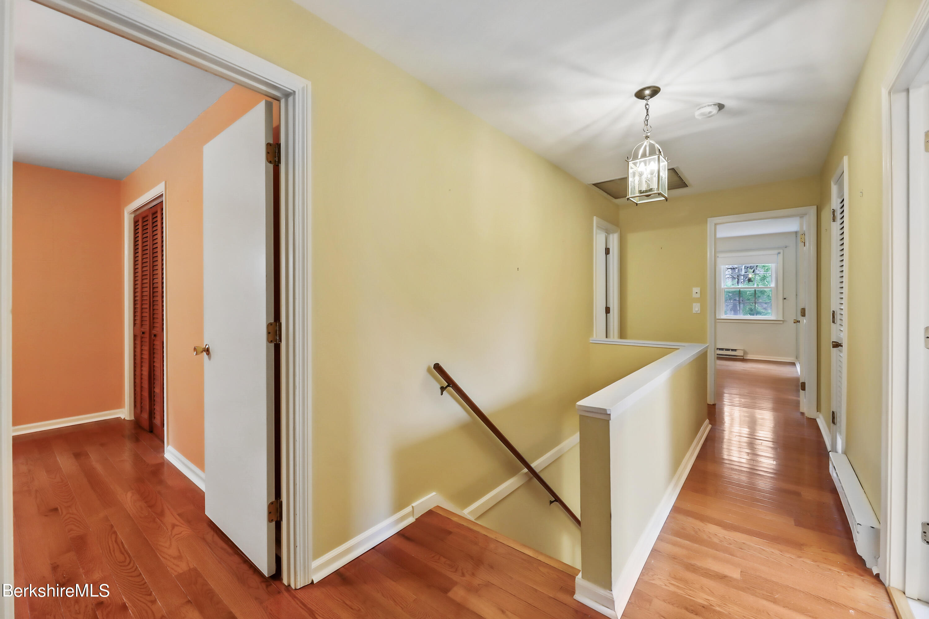 31 Pinecrest Dr