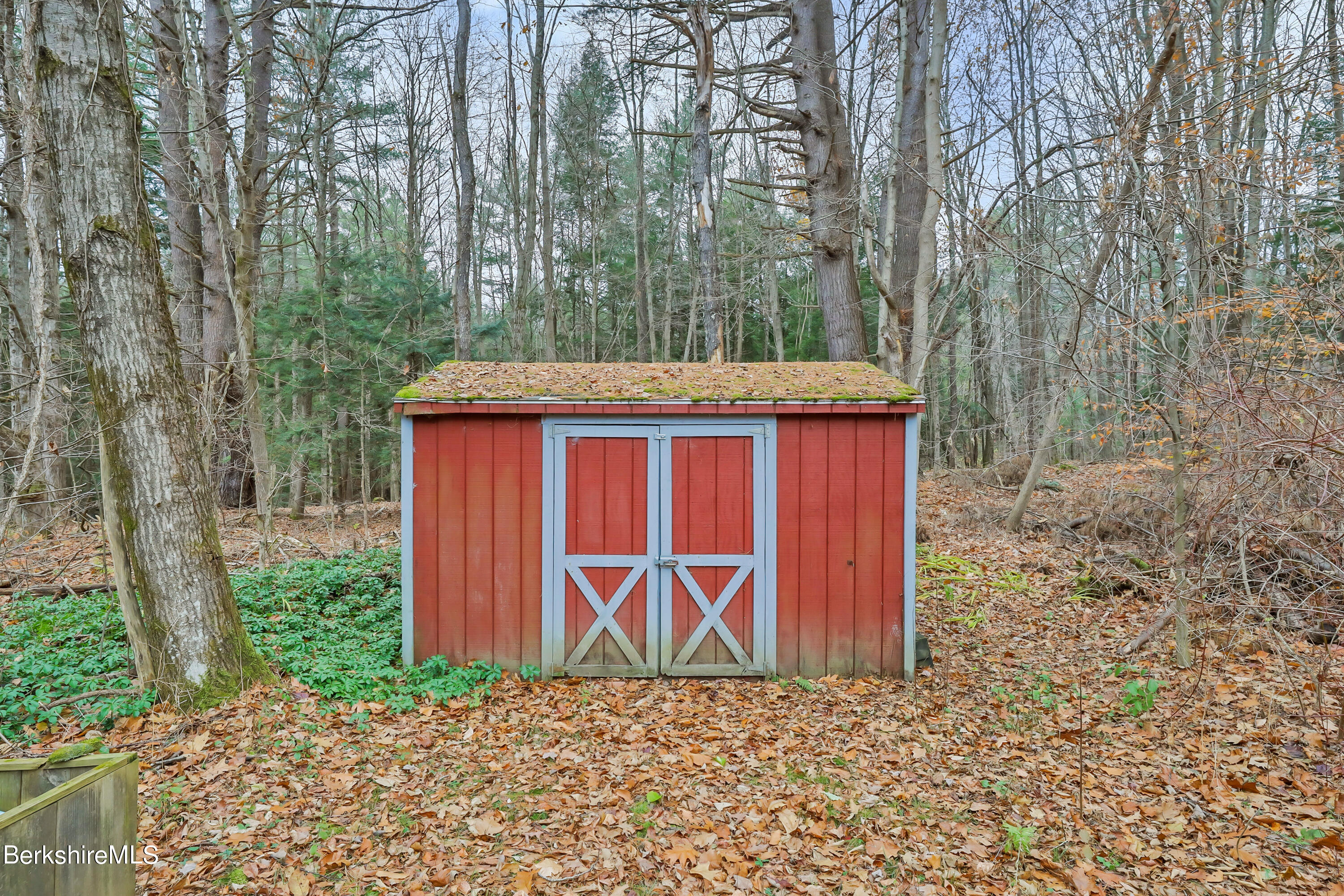 31 Pinecrest Dr