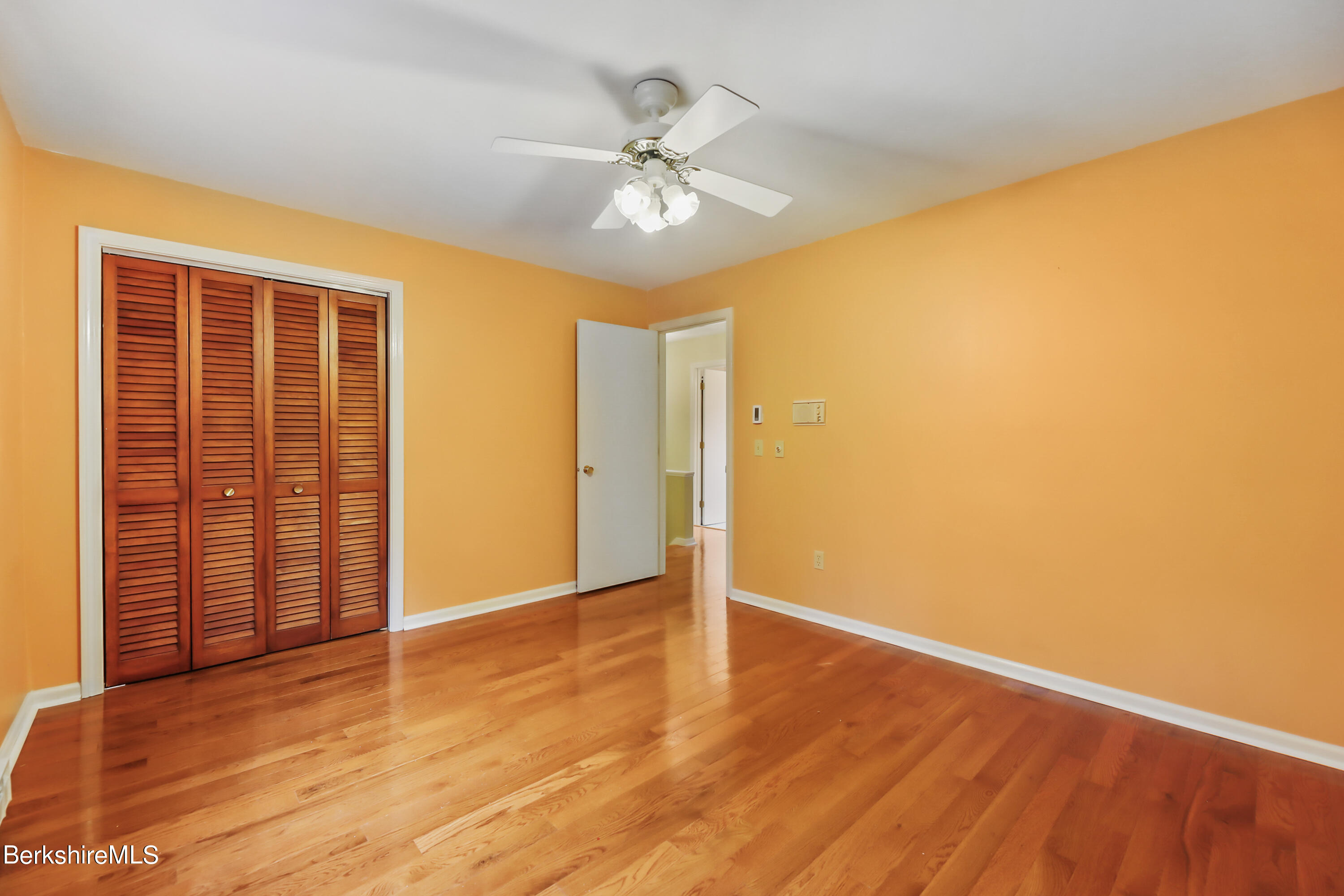 31 Pinecrest Dr
