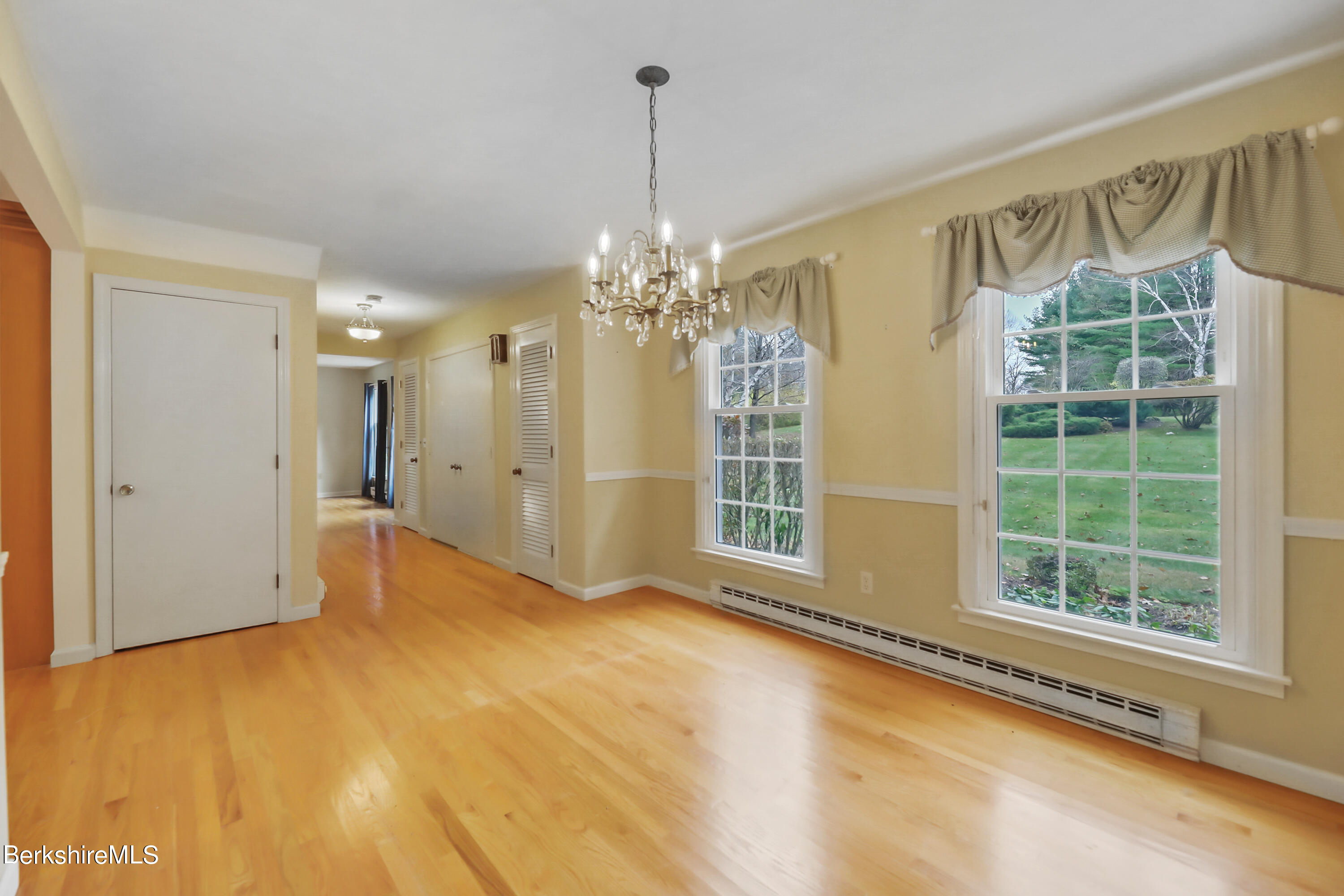 31 Pinecrest Dr