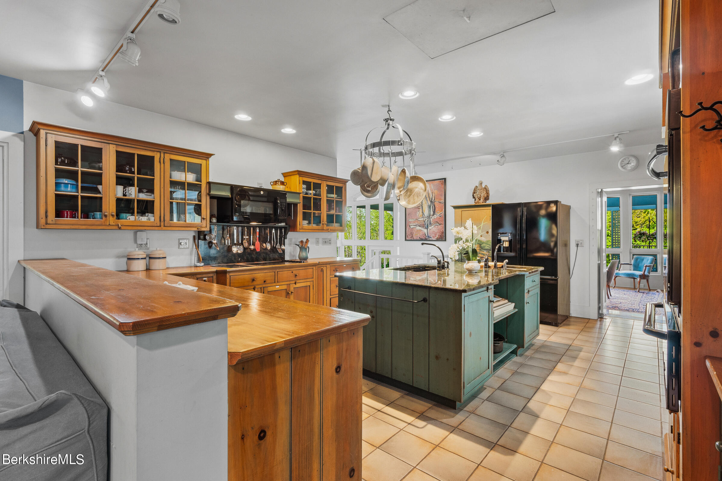 600 Bee Hill Rd