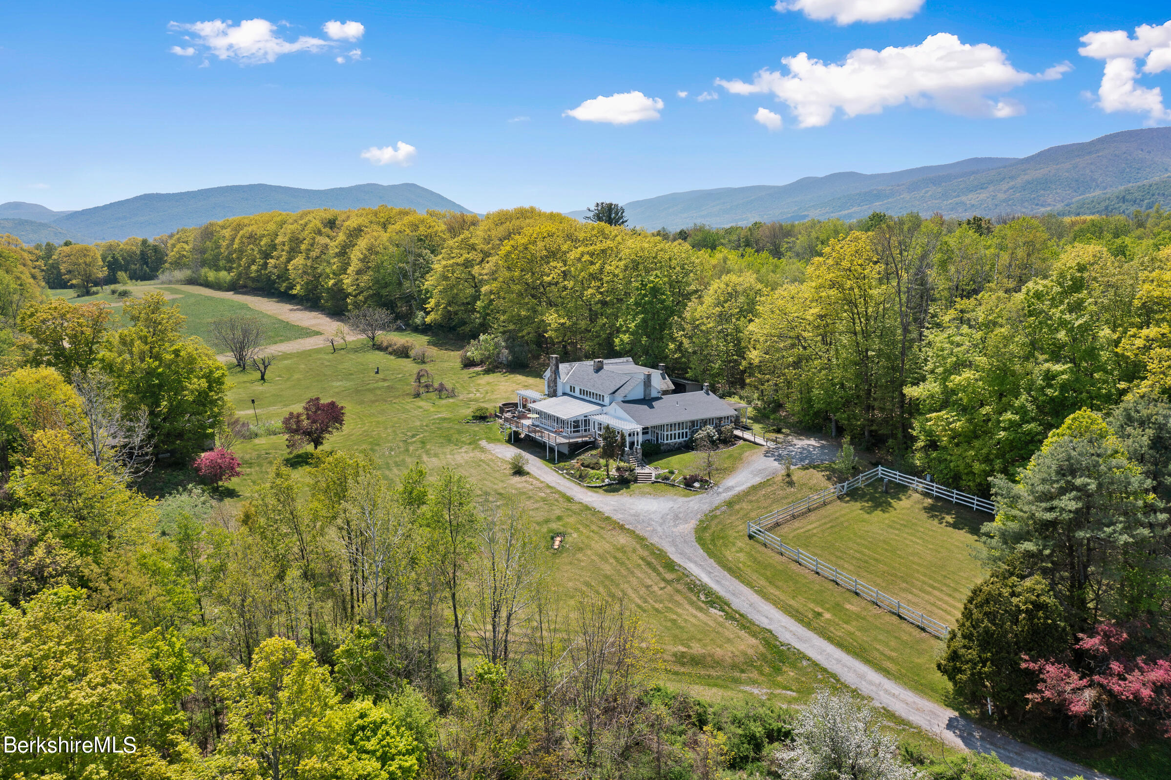 600 Bee Hill Rd