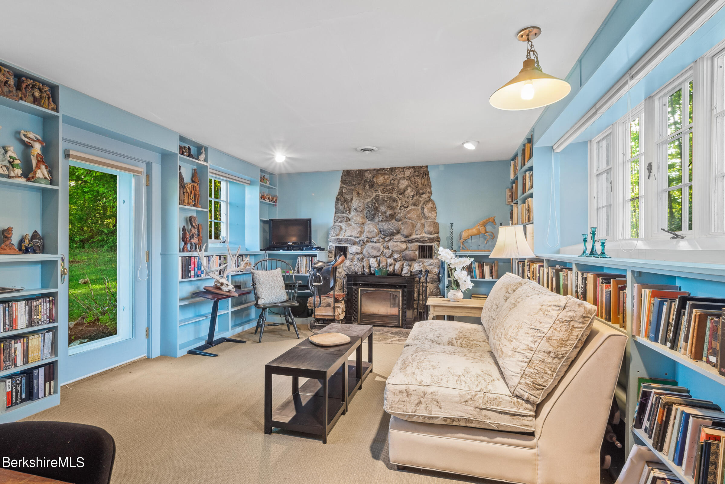 600 Bee Hill Rd