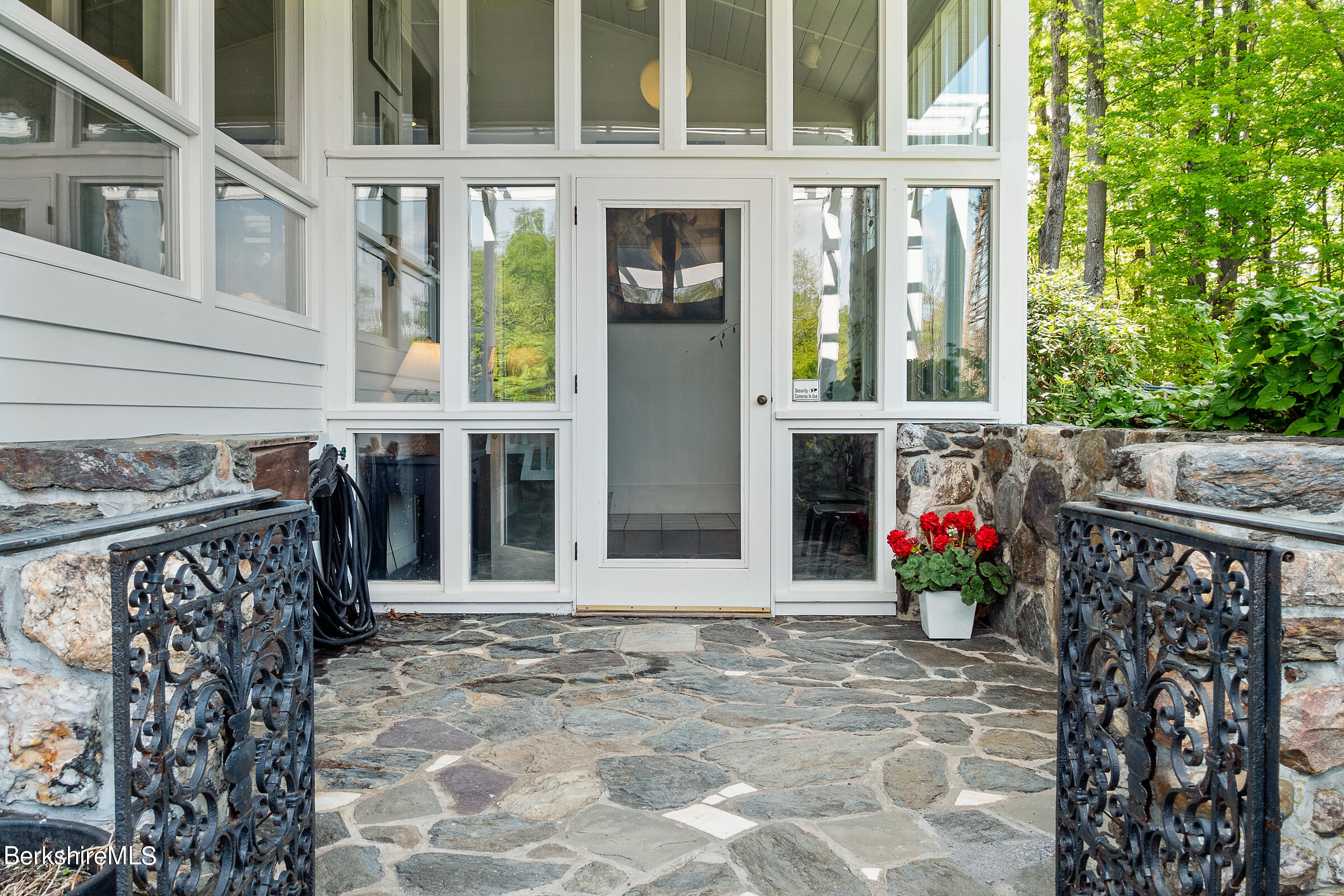600 Bee Hill Rd