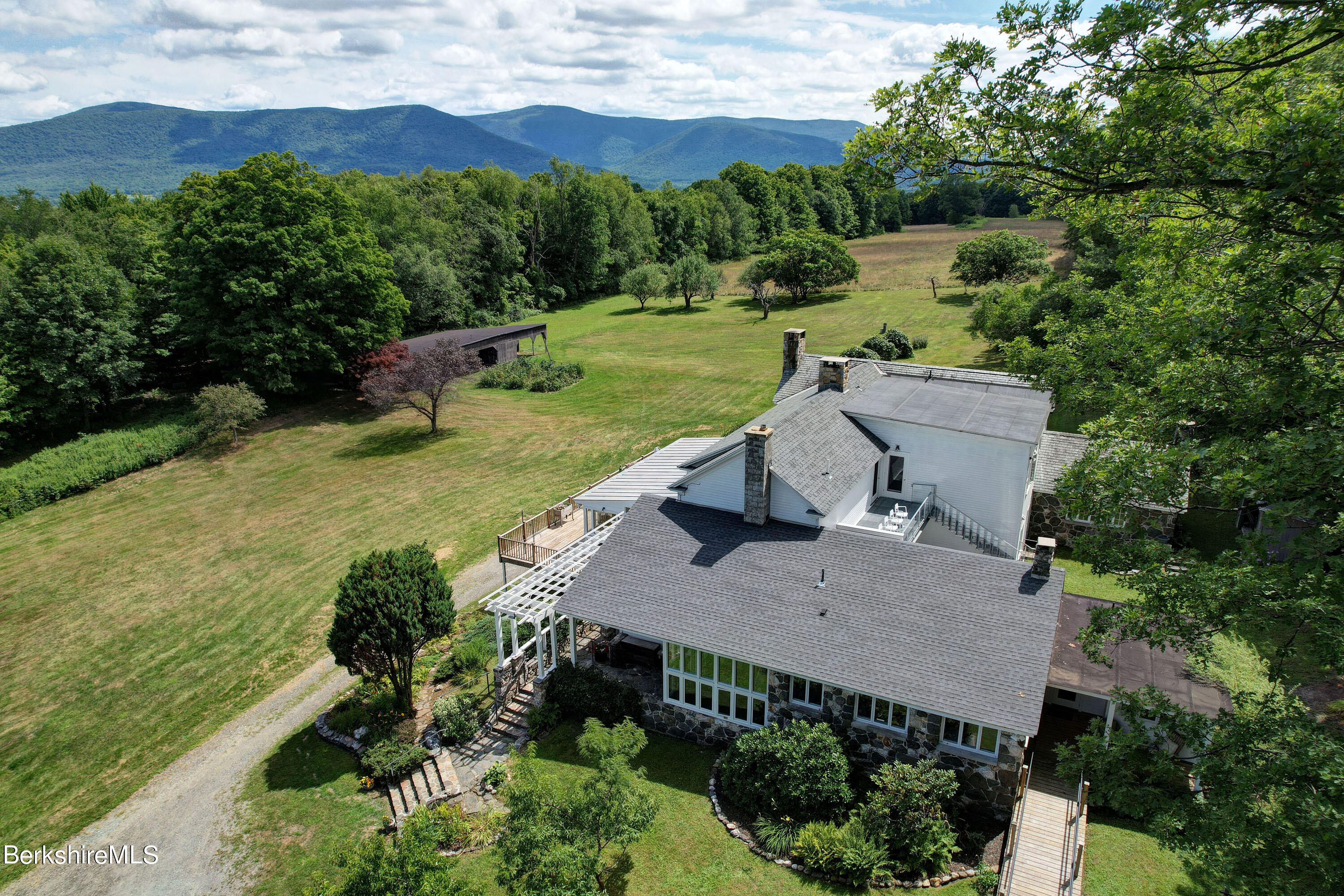 600 Bee Hill Rd