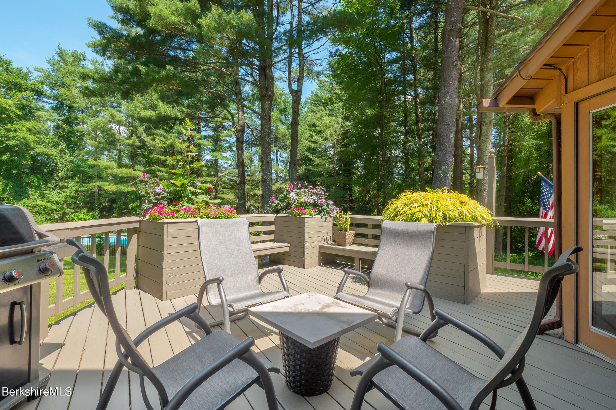 15 Partridge Dr