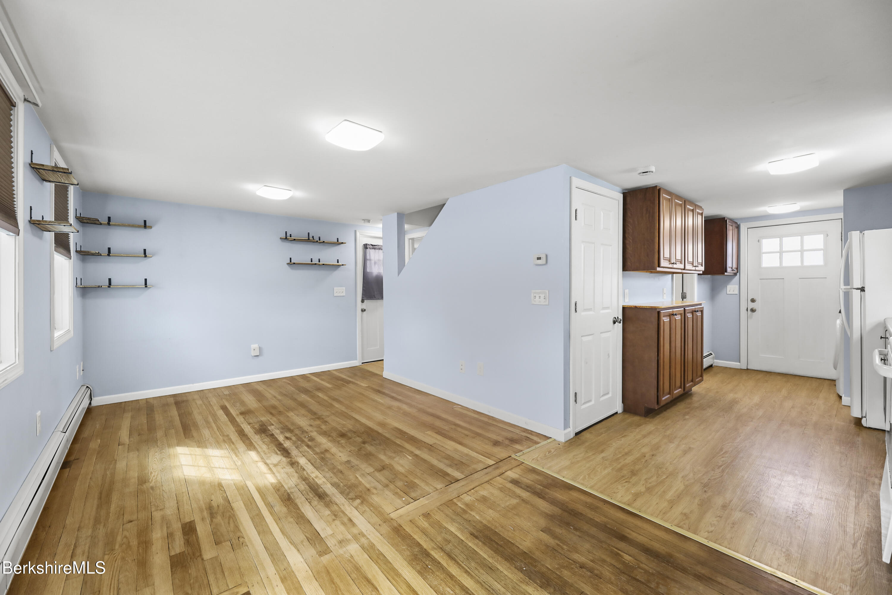 605 East St