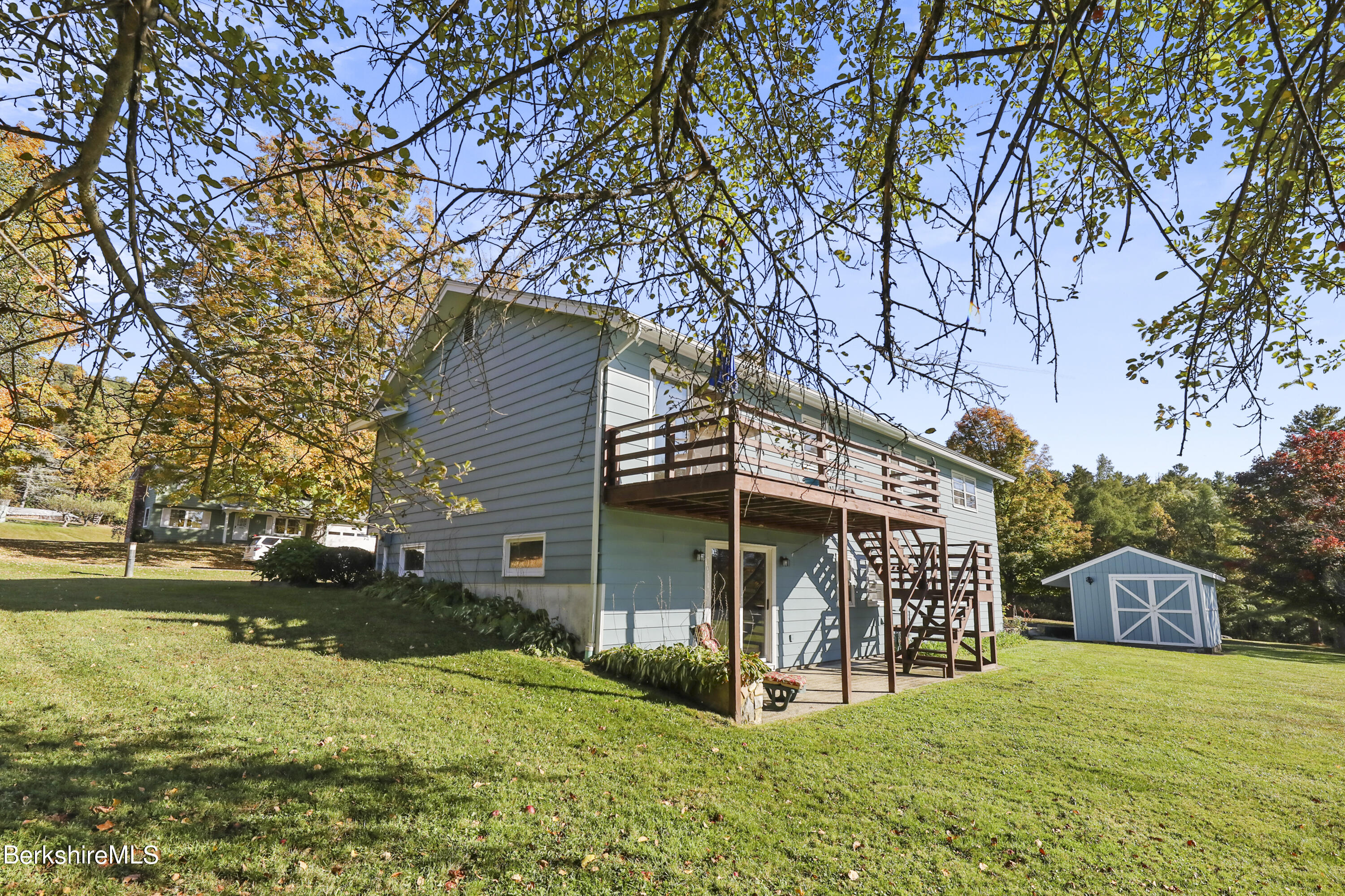160 Paul Dr