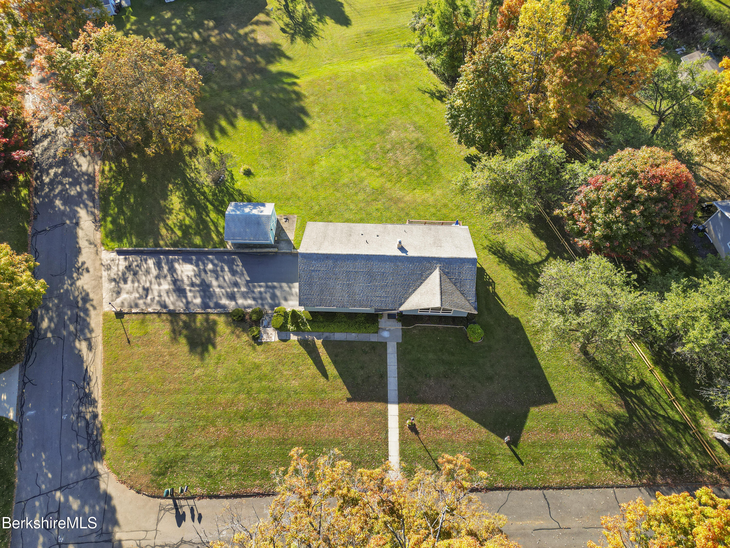 160 Paul Dr