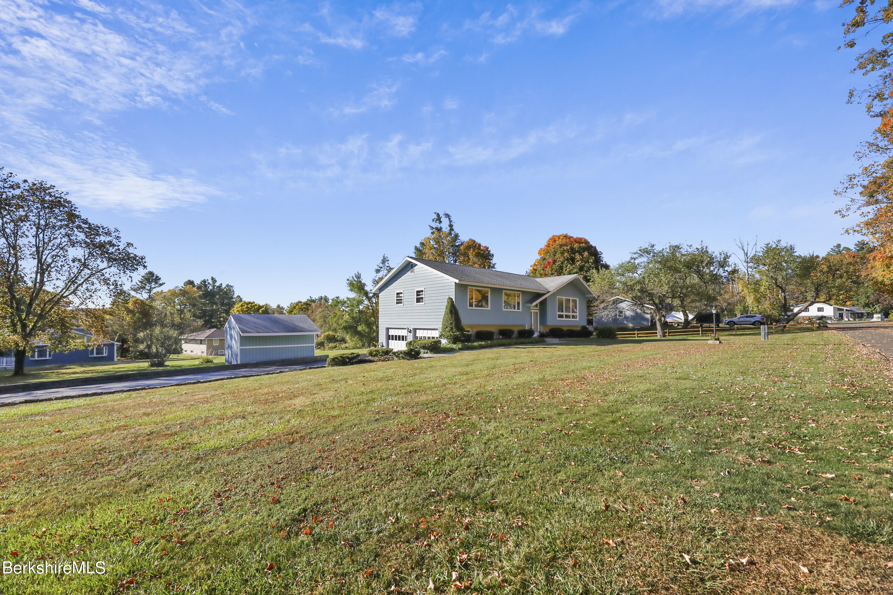 160 Paul Dr