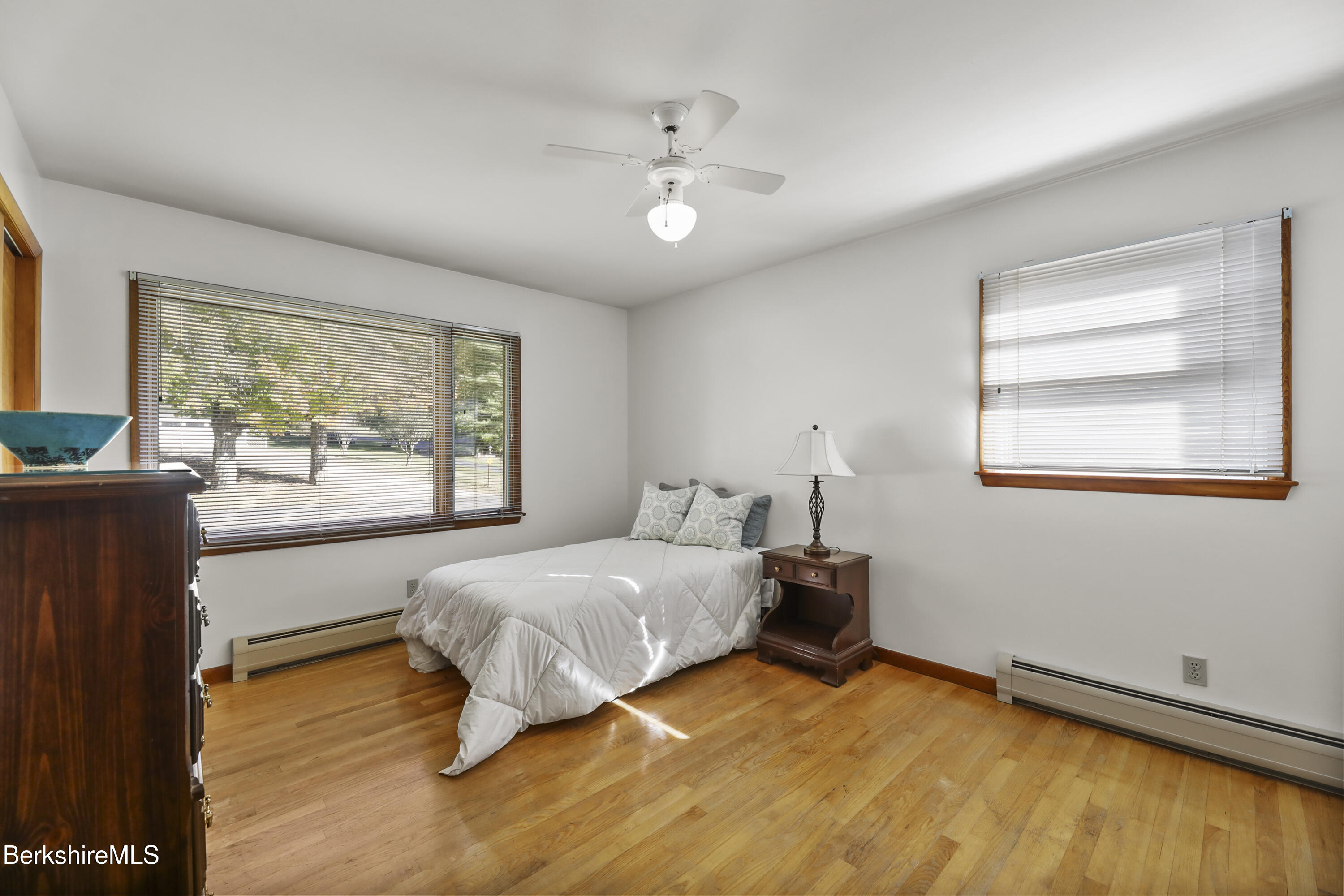 160 Paul Dr