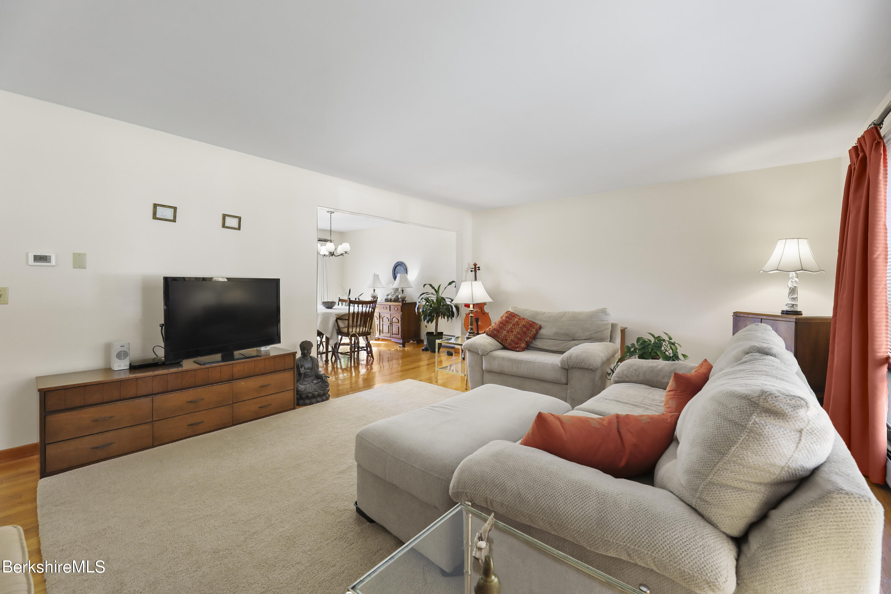 160 Paul Dr