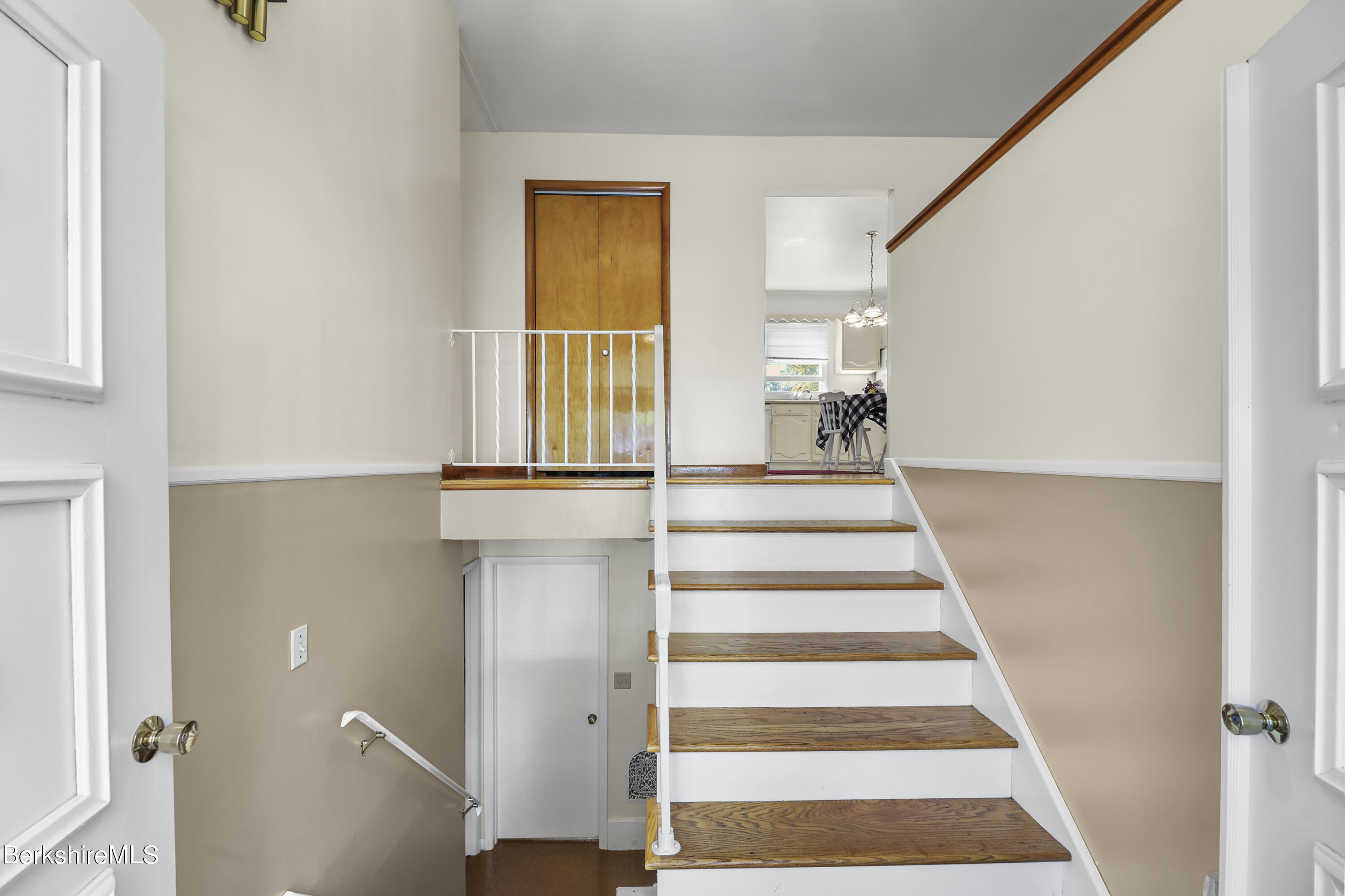 160 Paul Dr