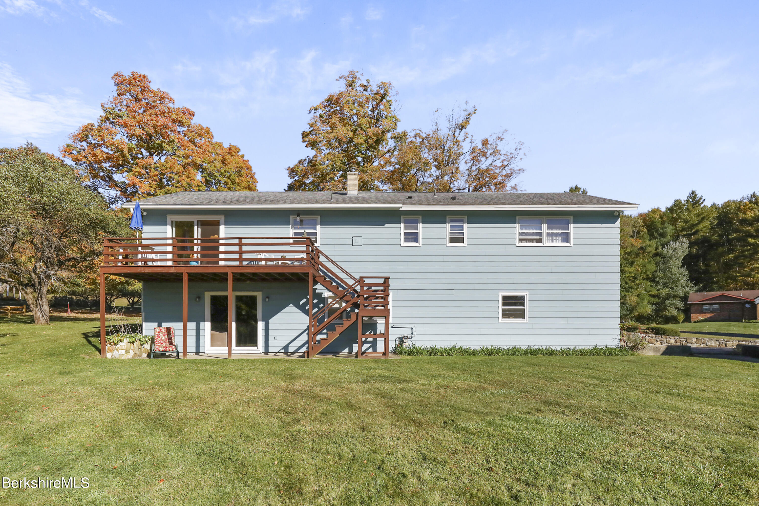 160 Paul Dr