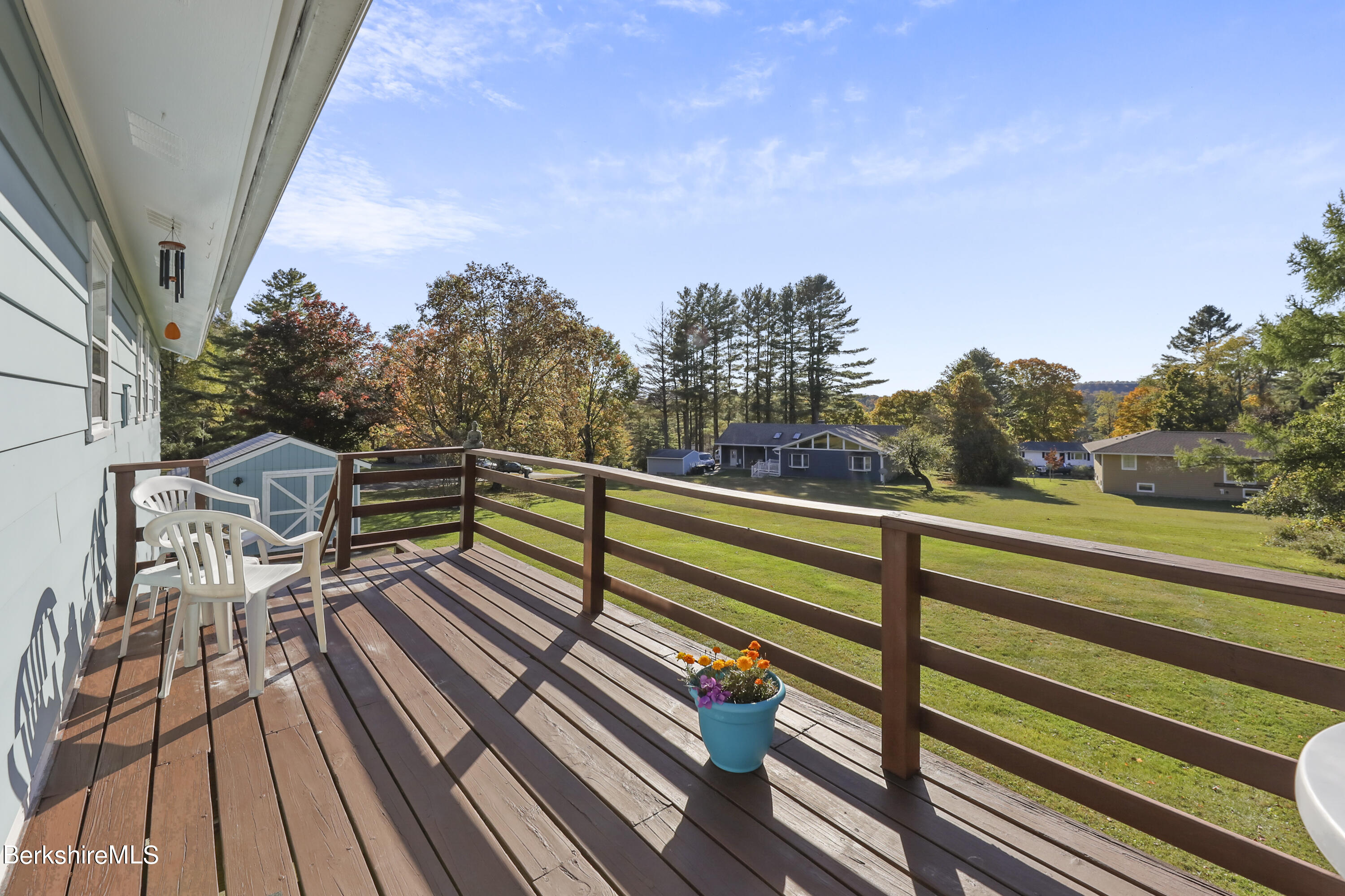 160 Paul Dr