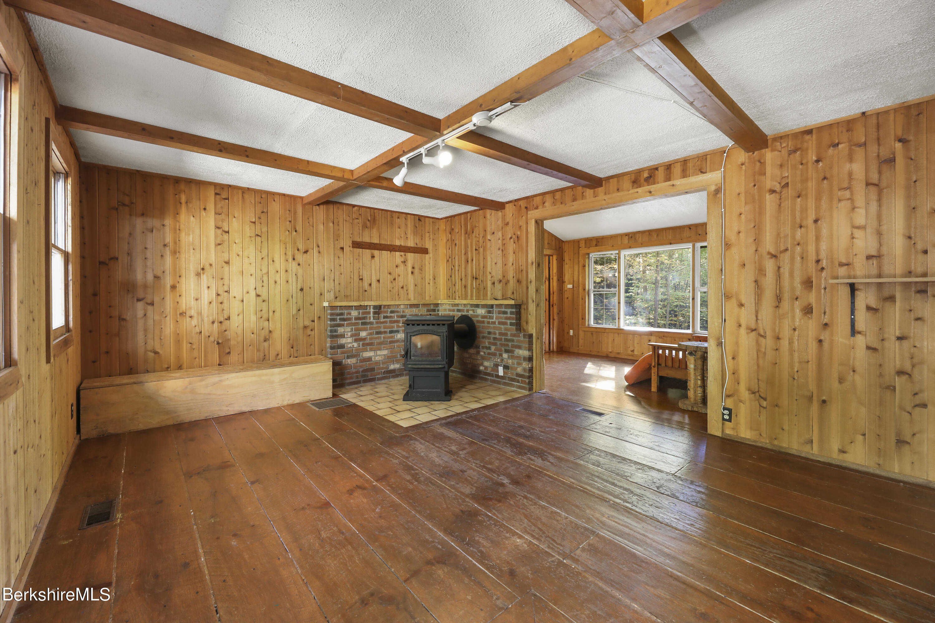 316 Chapel Rd