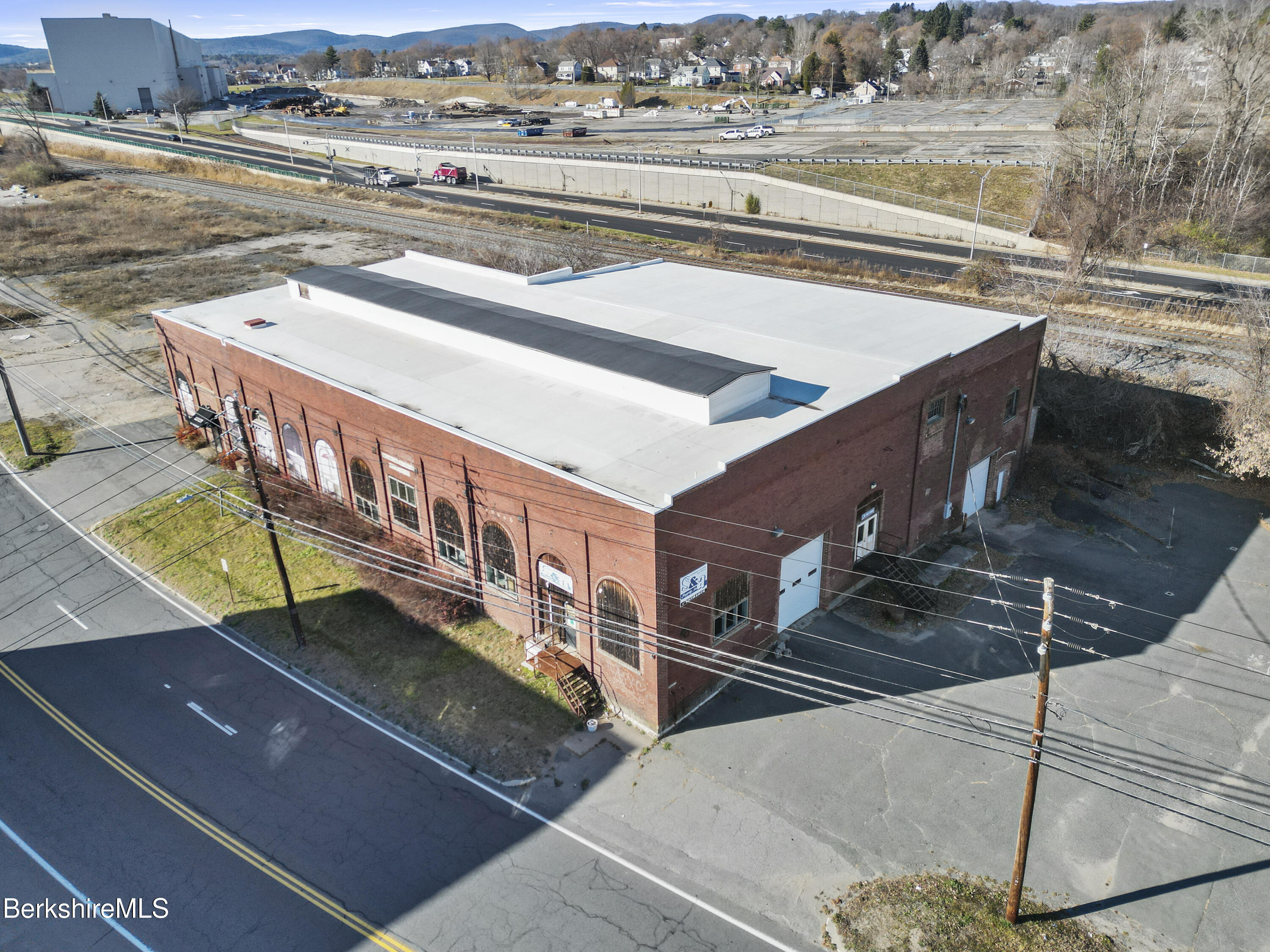 1311 East St