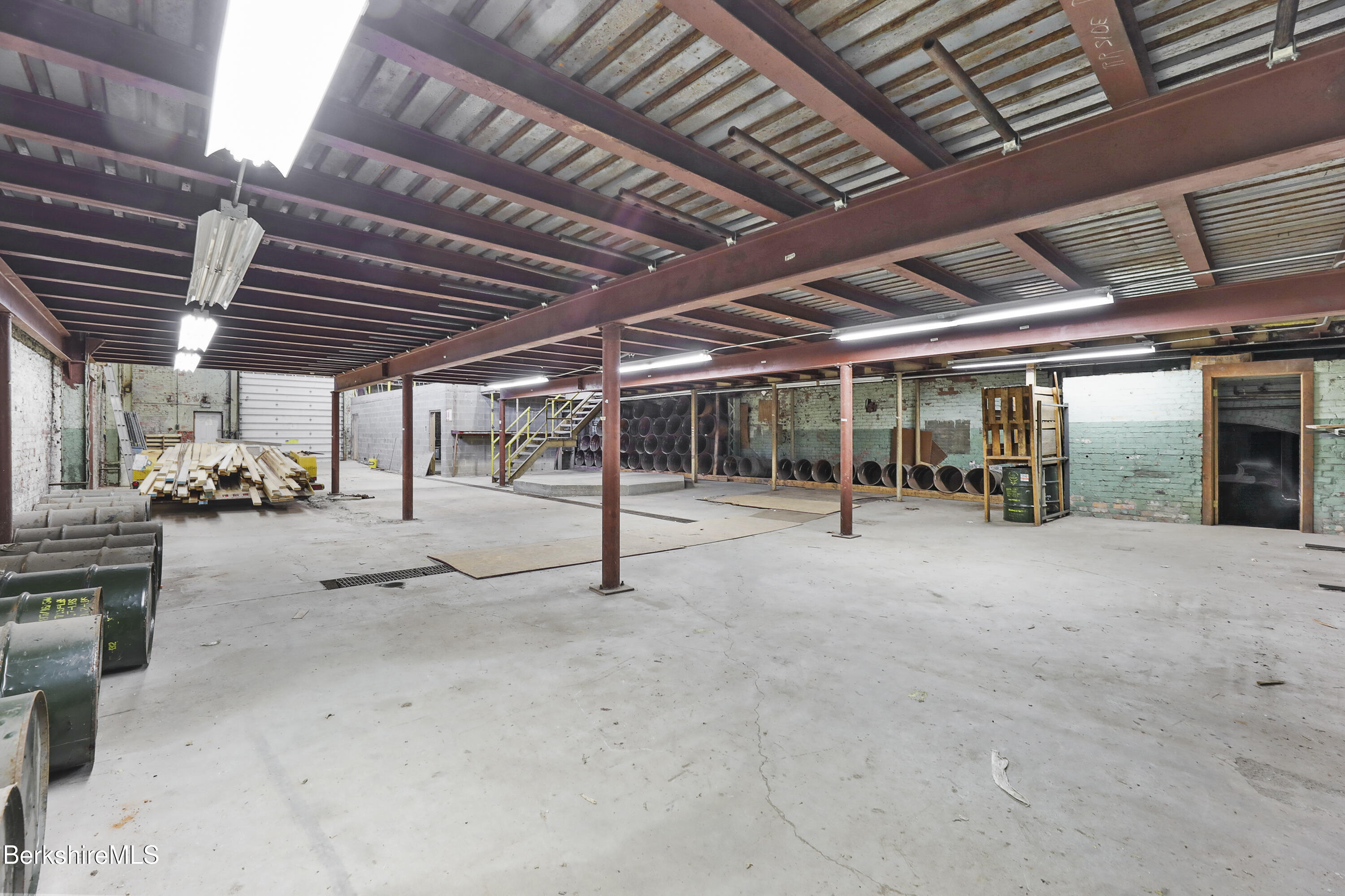 1311 East St