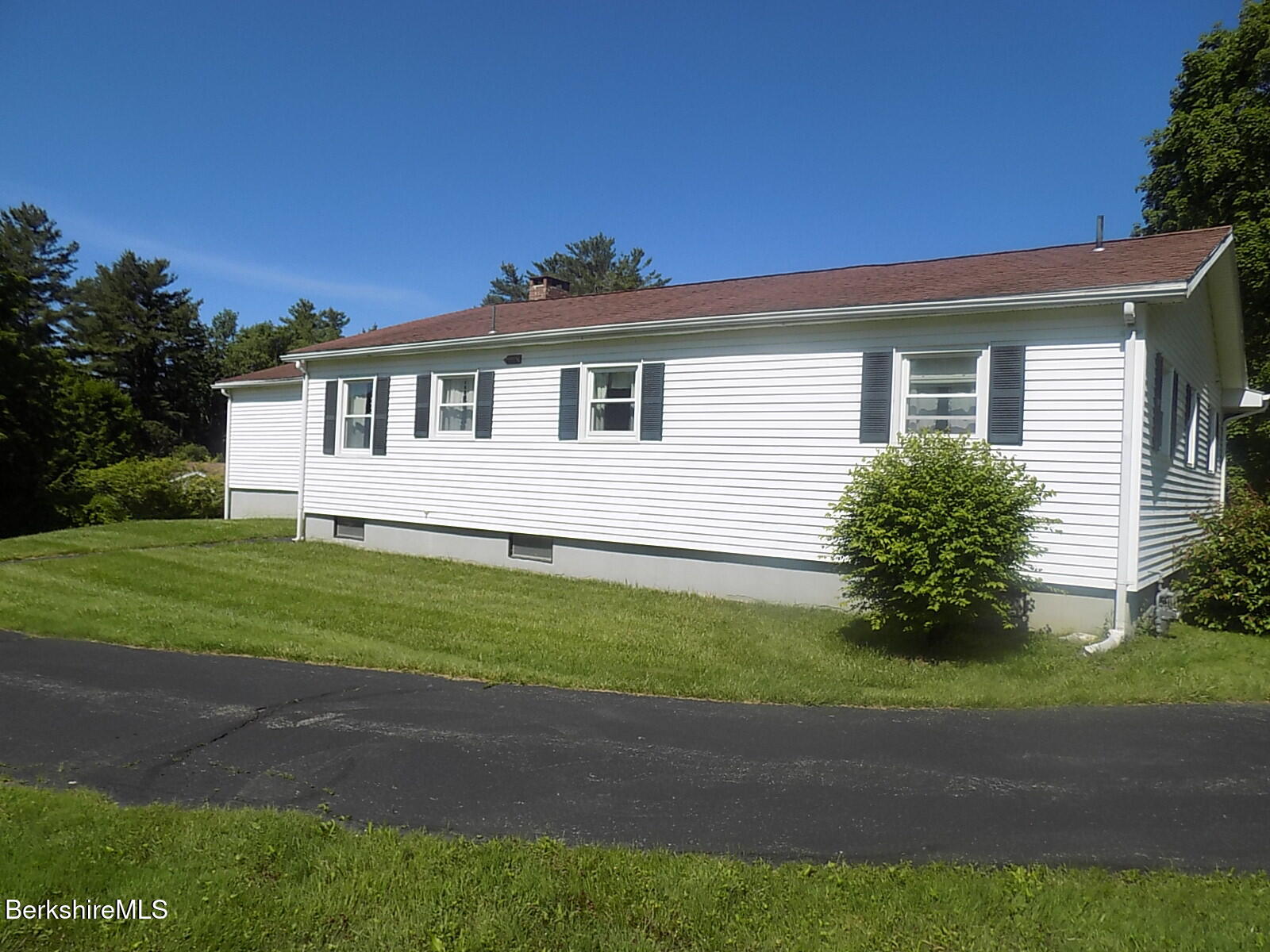 60 Paul Dr