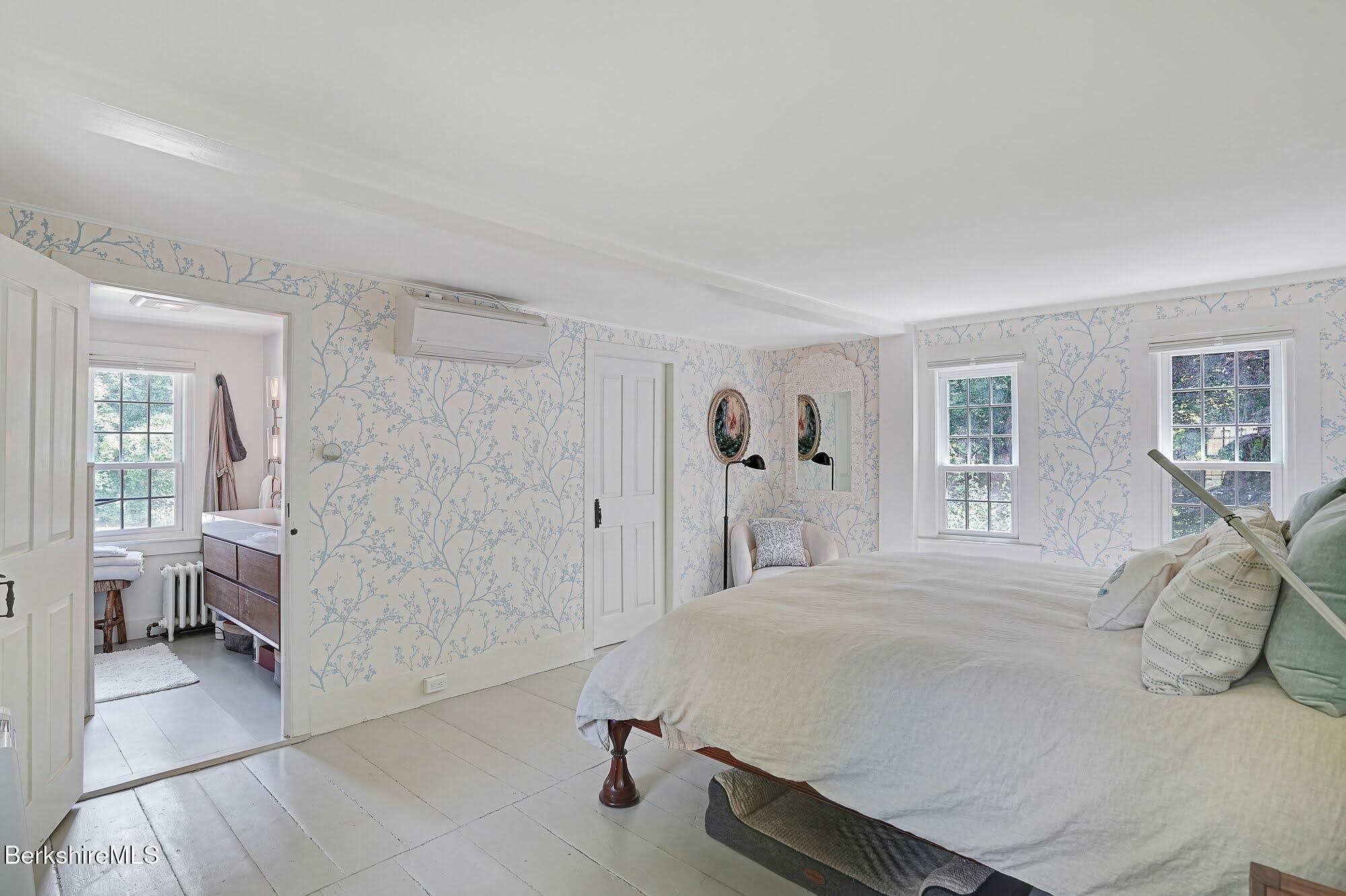 213 Egremont Plain Rd