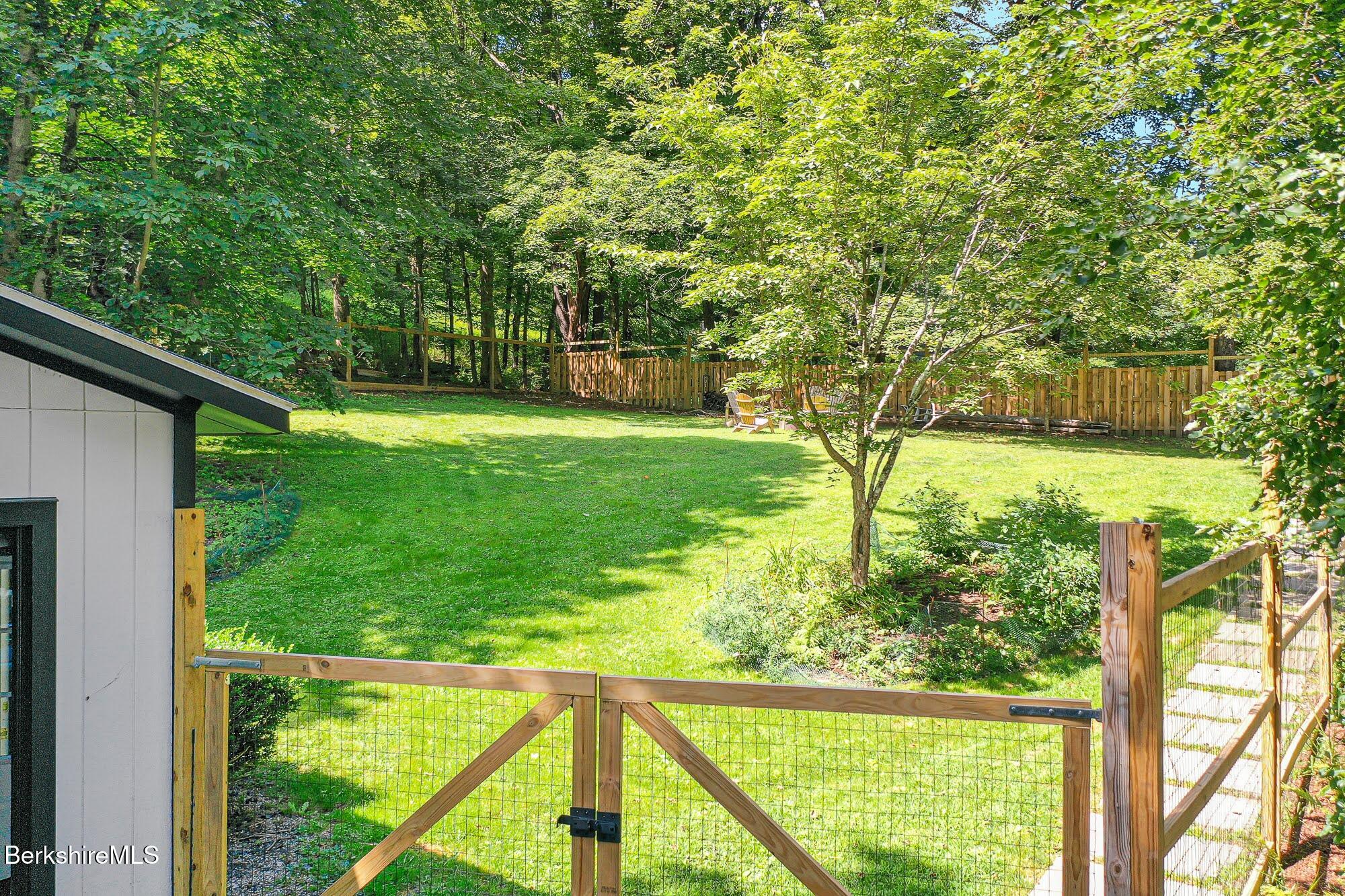 213 Egremont Plain Rd