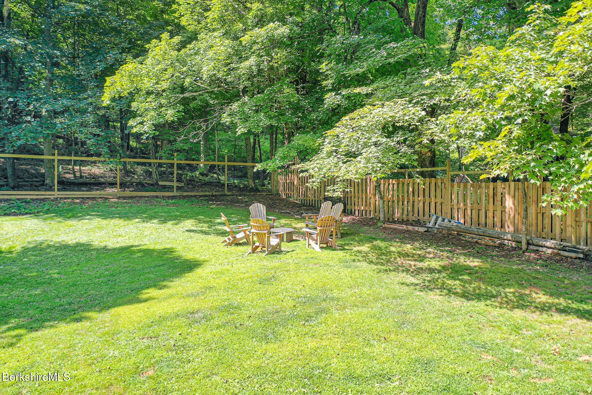 213 Egremont Plain Rd