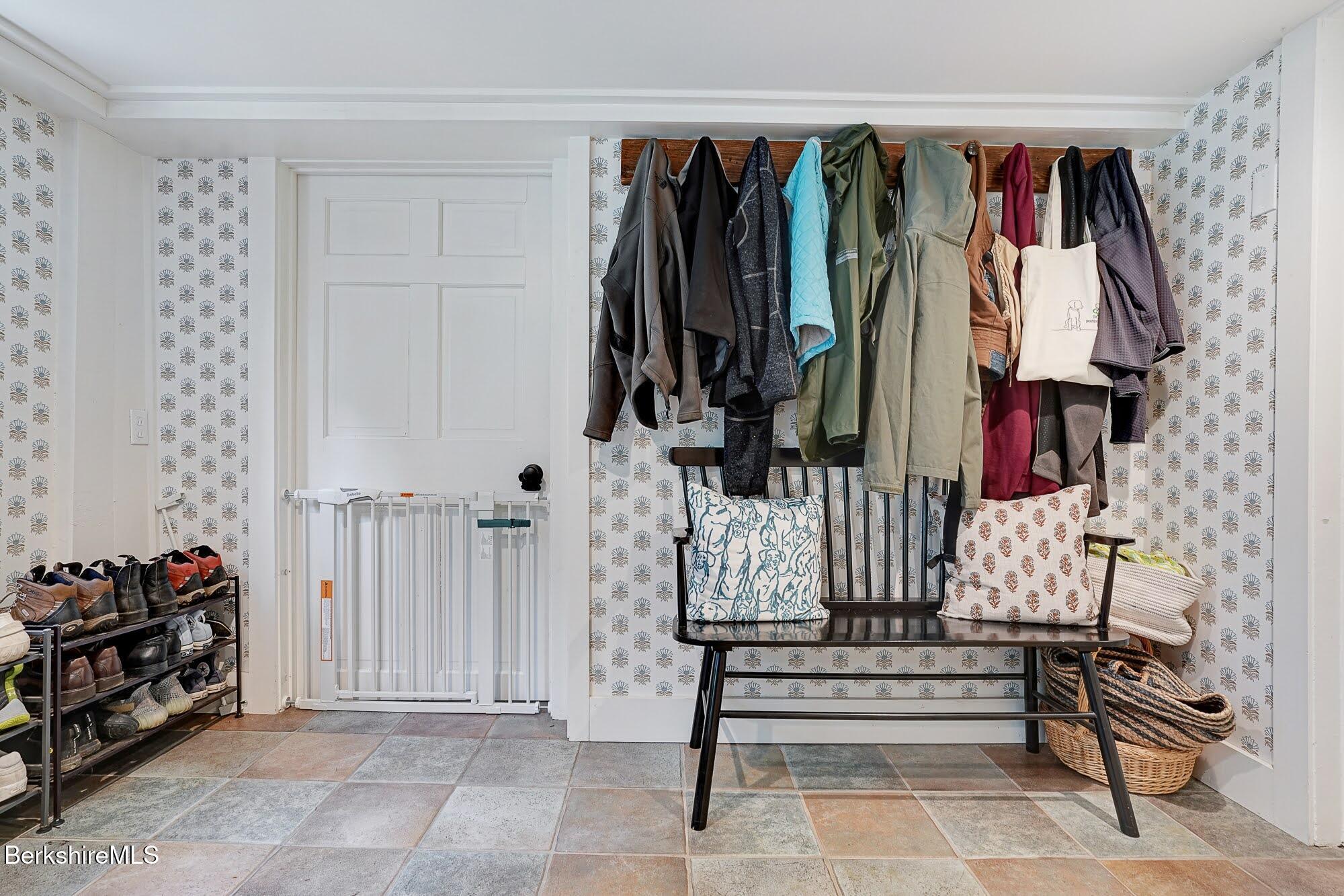 213 Egremont Plain Rd