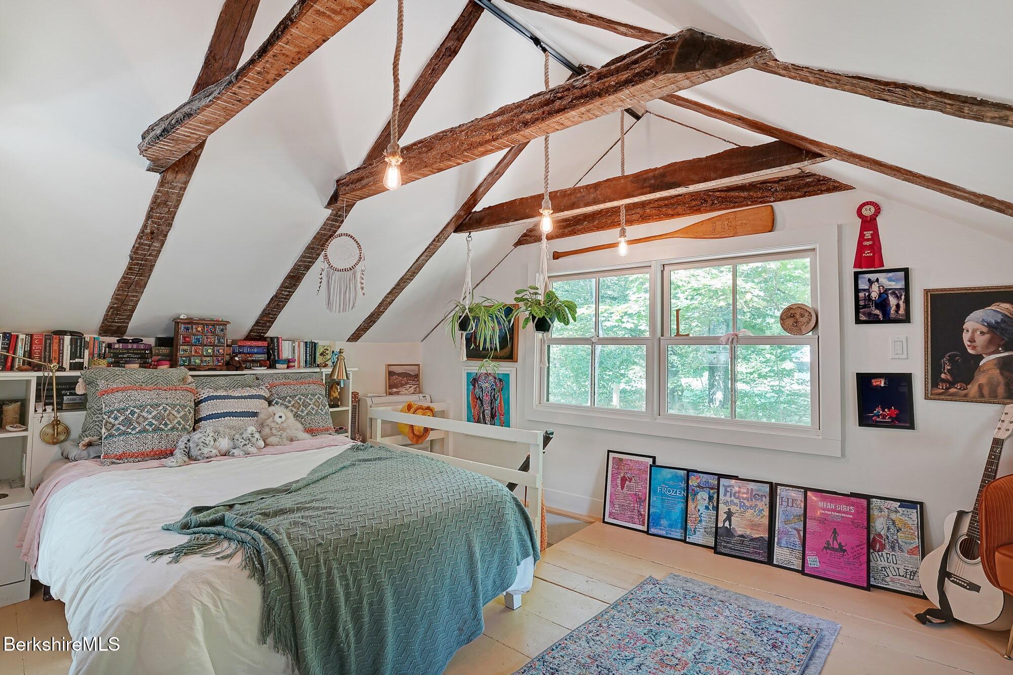 213 Egremont Plain Rd