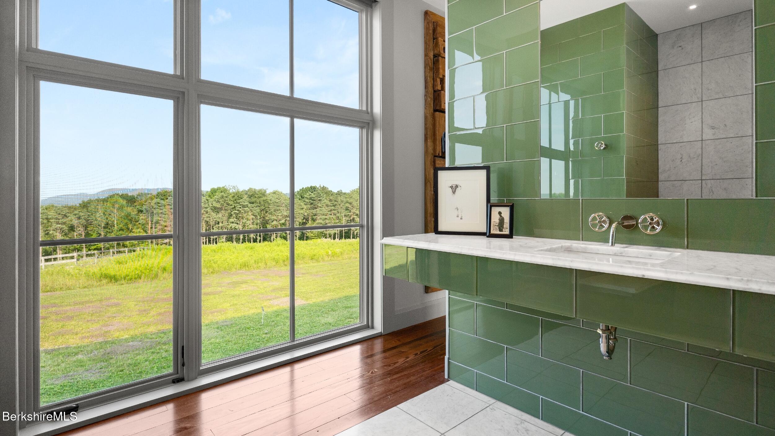 241 Cunningham Hill Rd