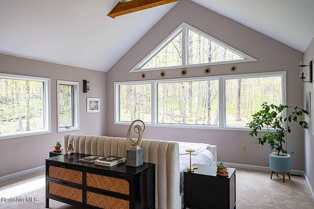 1872 South Undermountain Rd