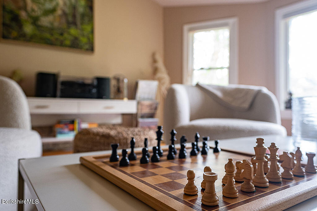 1872 South Undermountain Rd