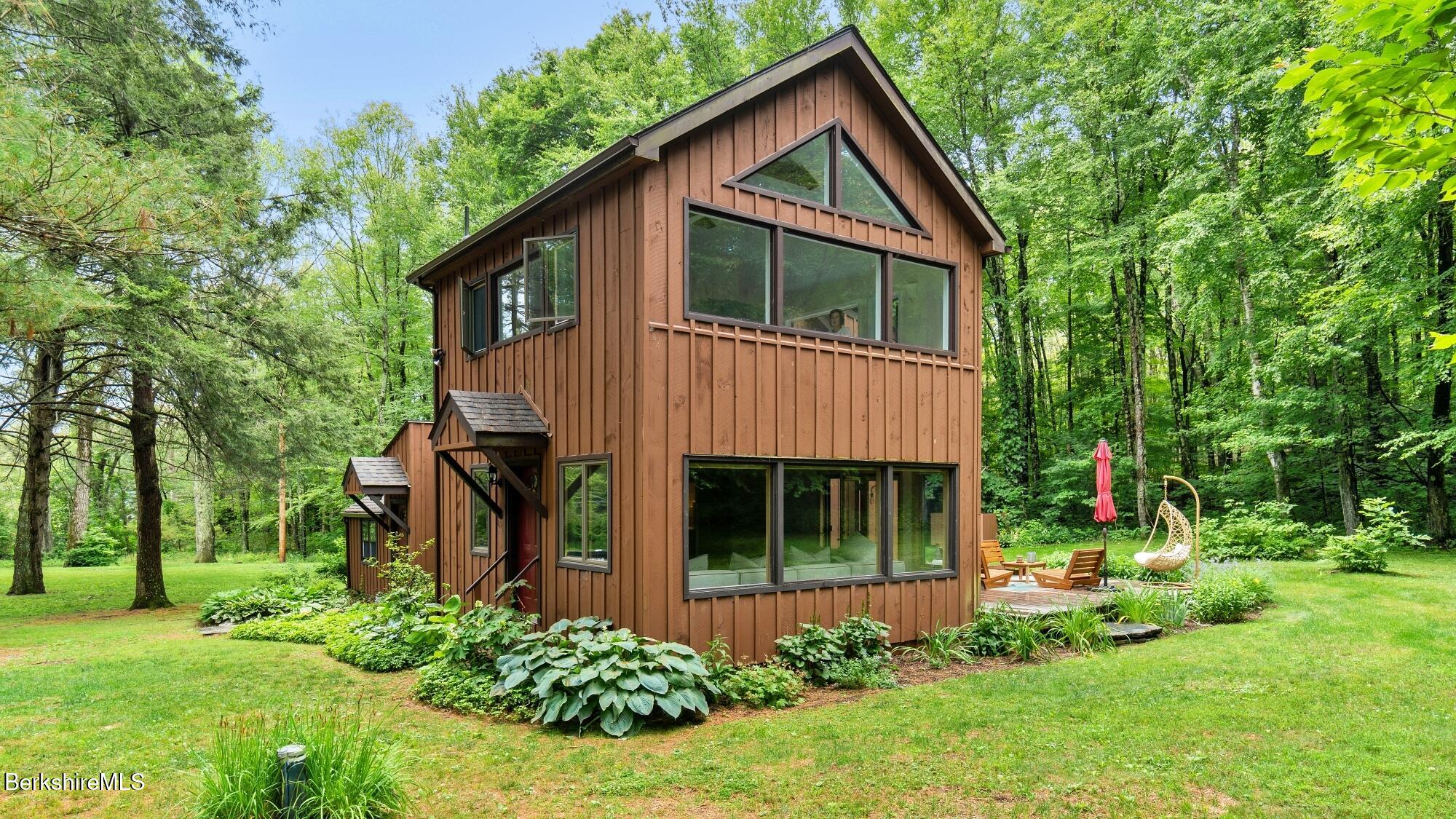 1872 South Undermountain Rd