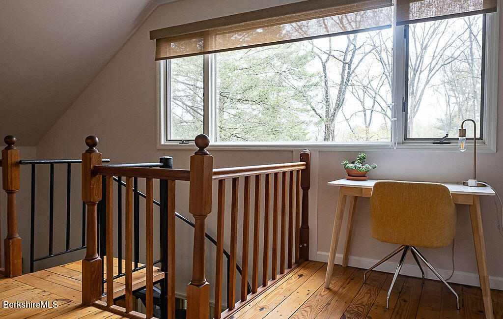 1872 South Undermountain Rd