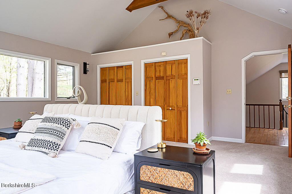 1872 South Undermountain Rd