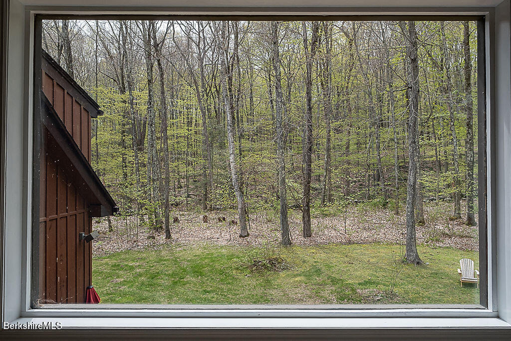 1872 South Undermountain Rd