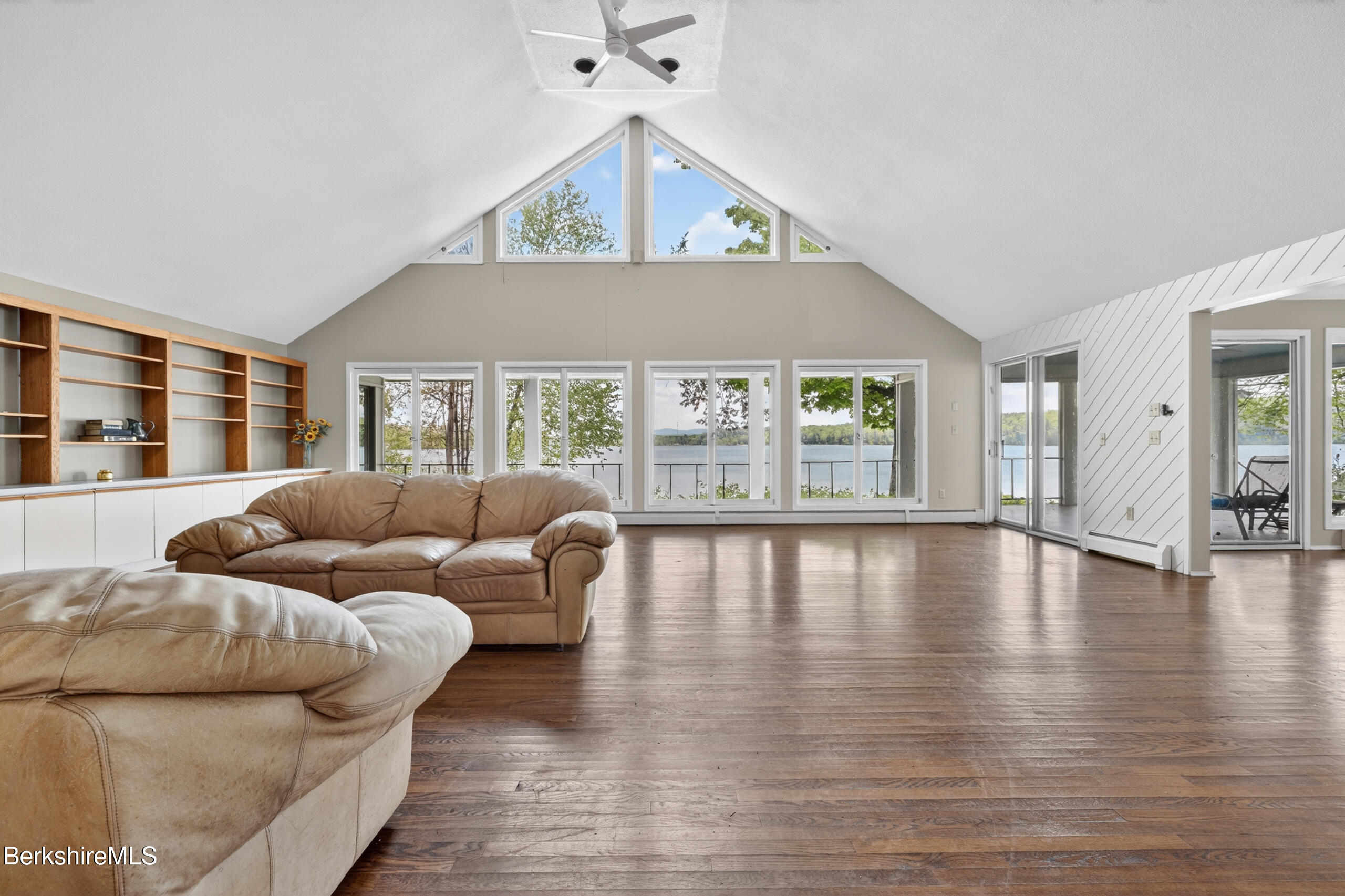 122 Blythewood Dr