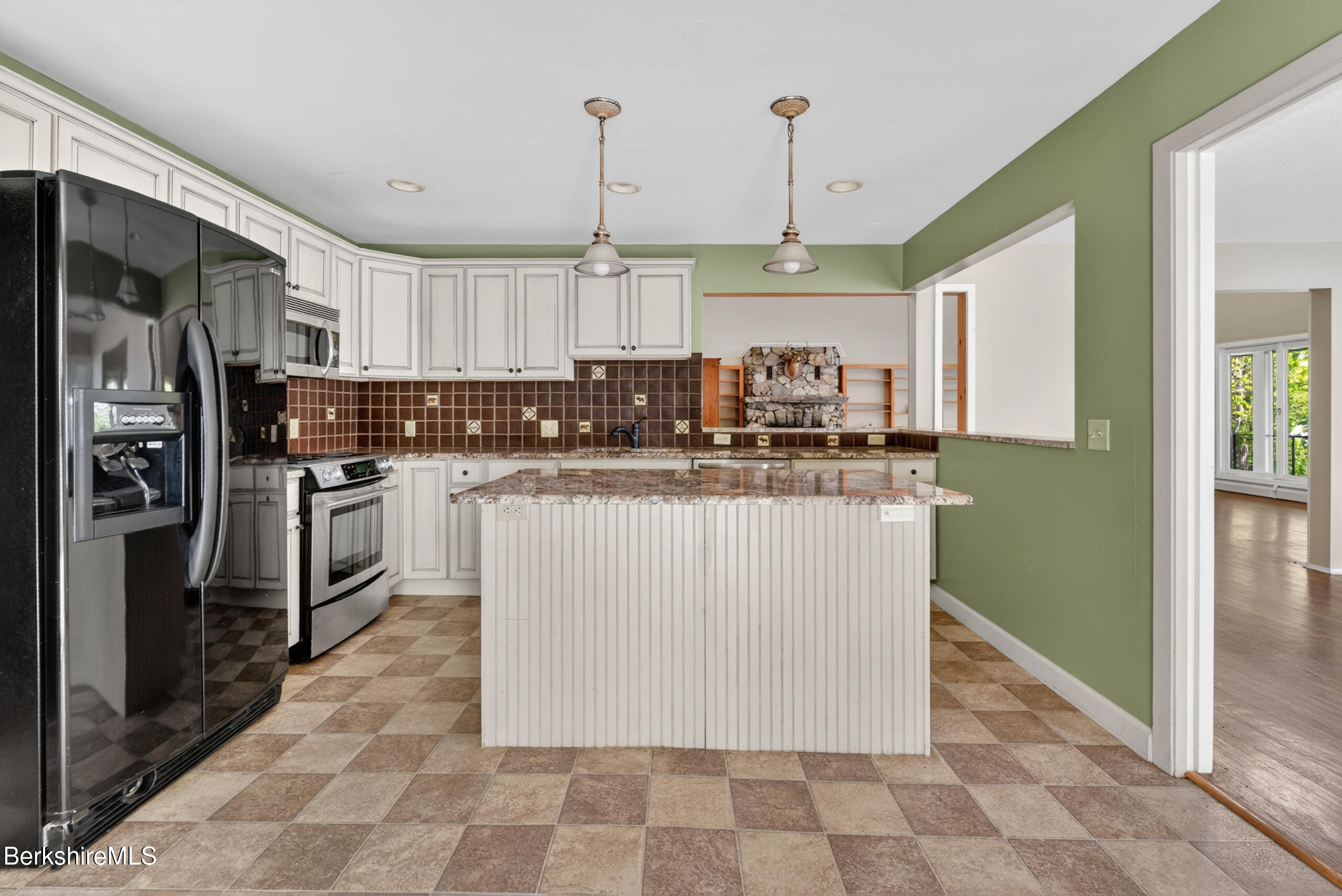 122 Blythewood Dr