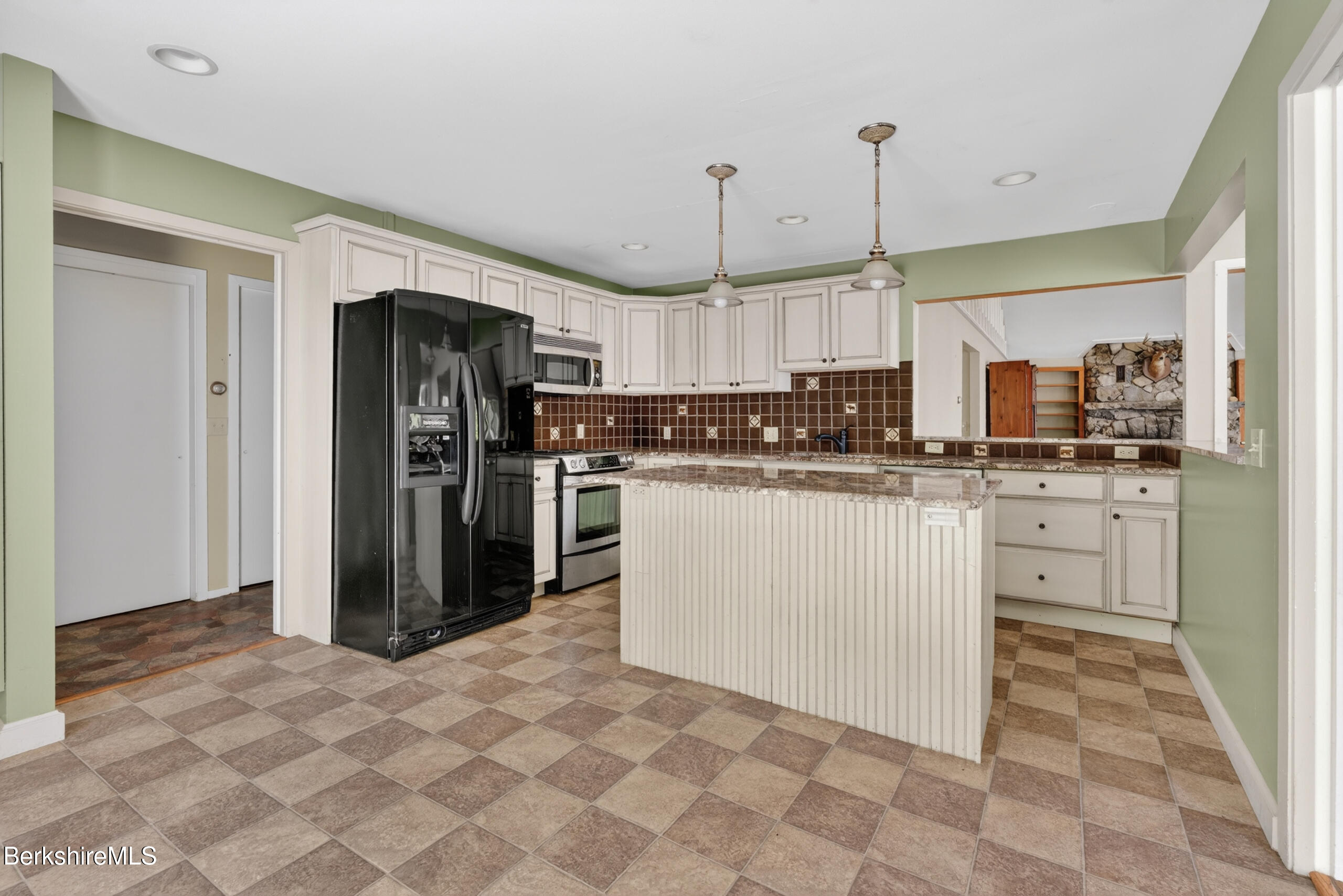 122 Blythewood Dr