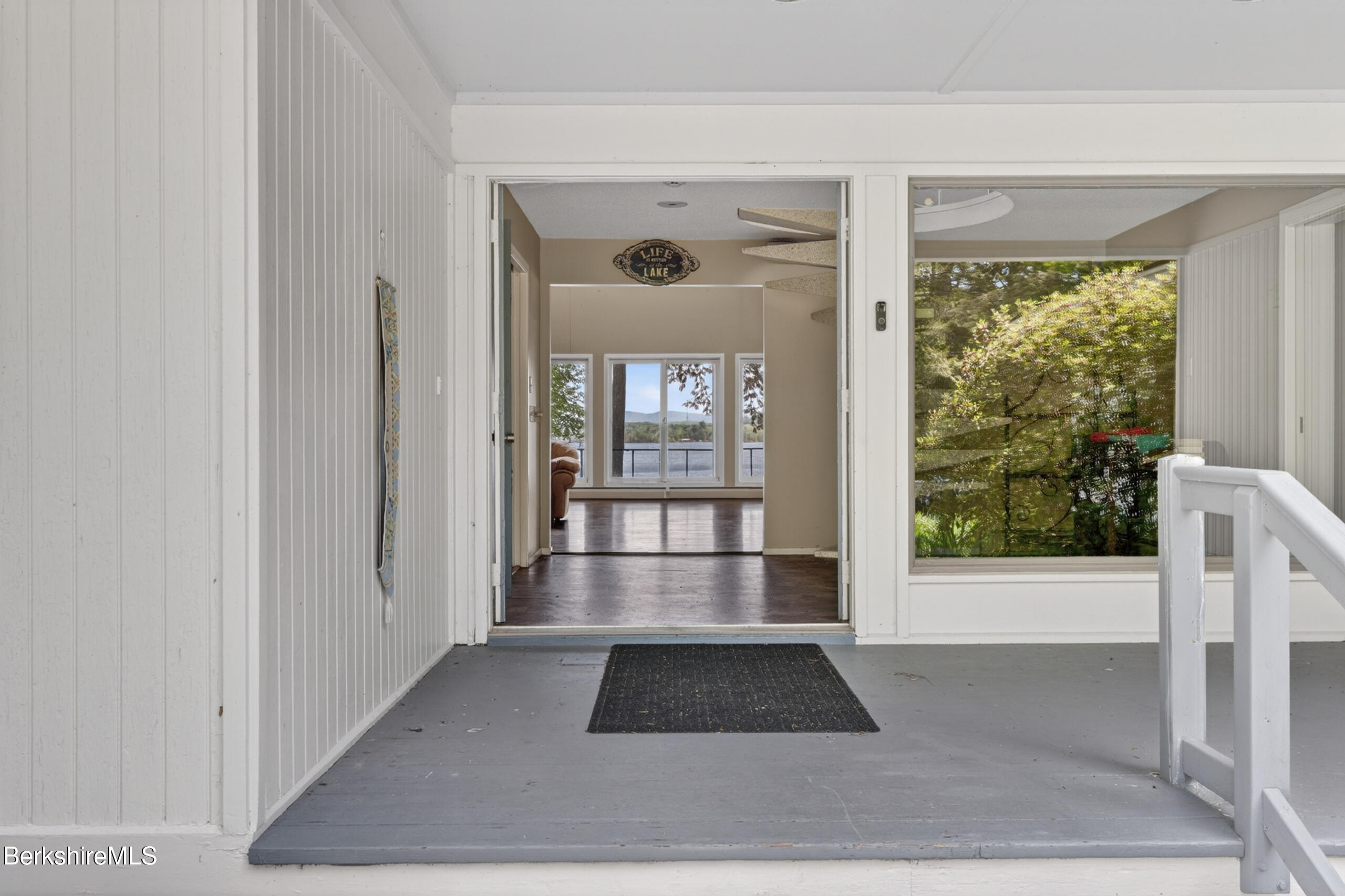 122 Blythewood Dr